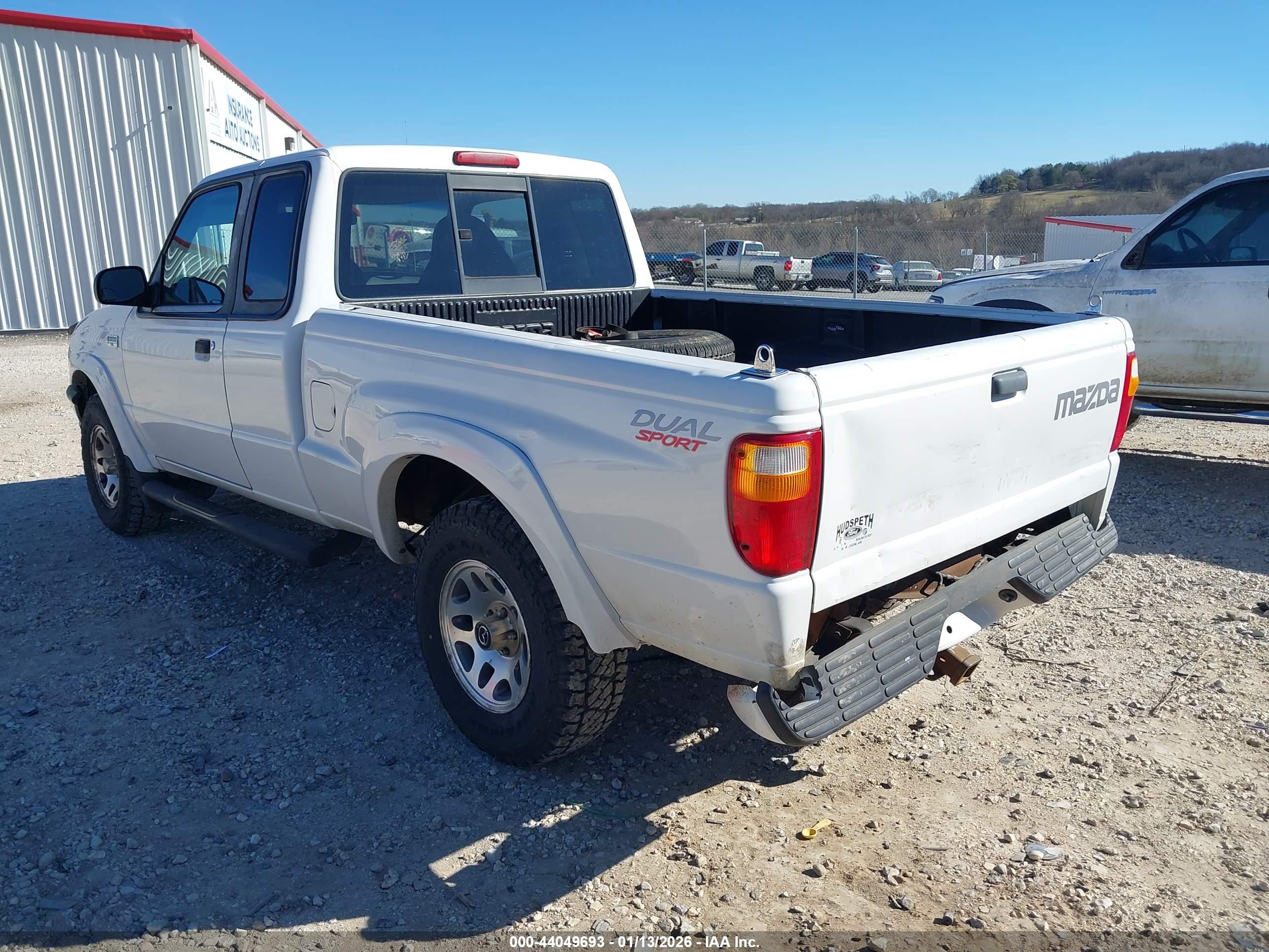 MAZDA B3000 image 3