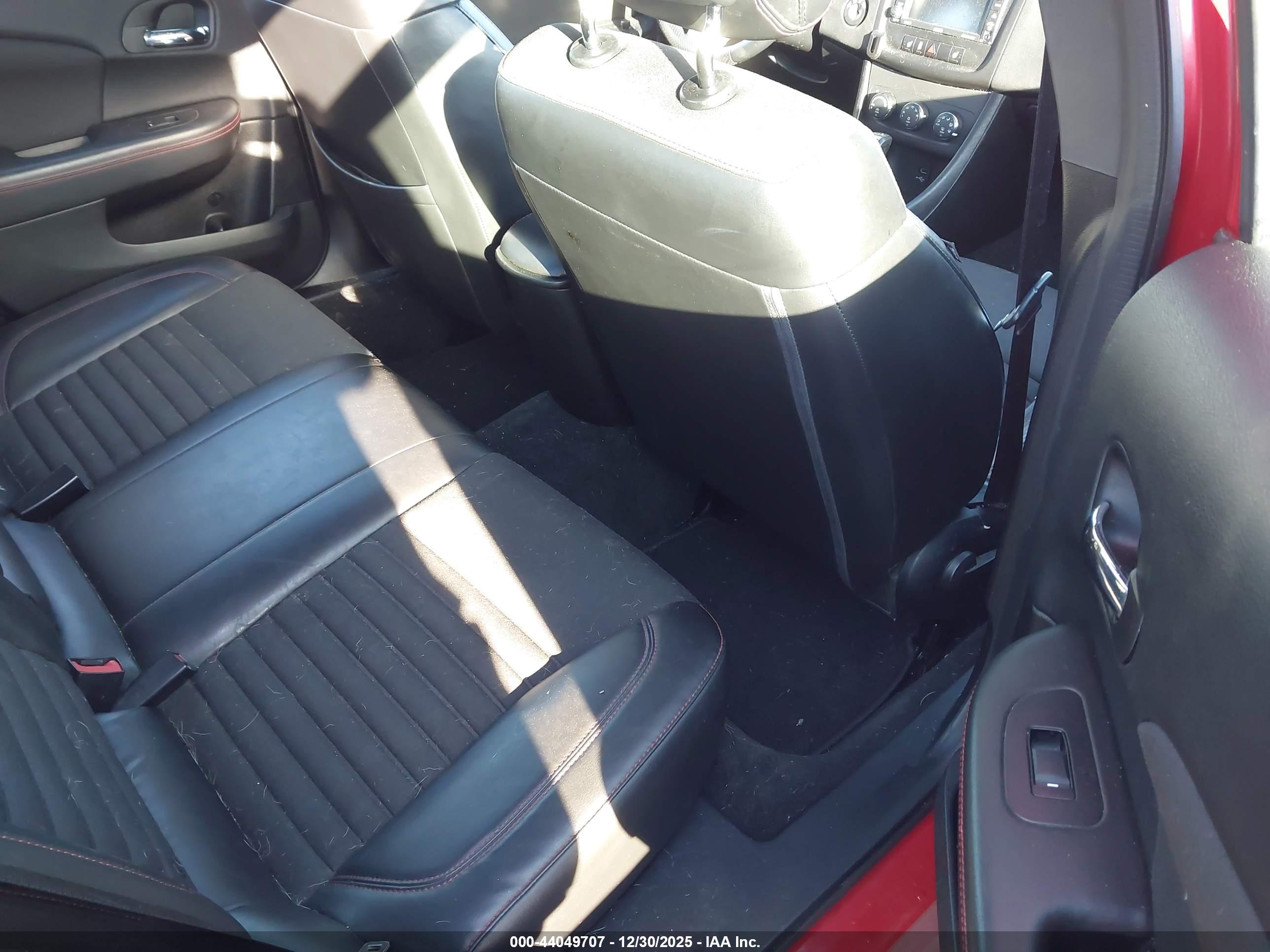 DODGE AVENGER image 8