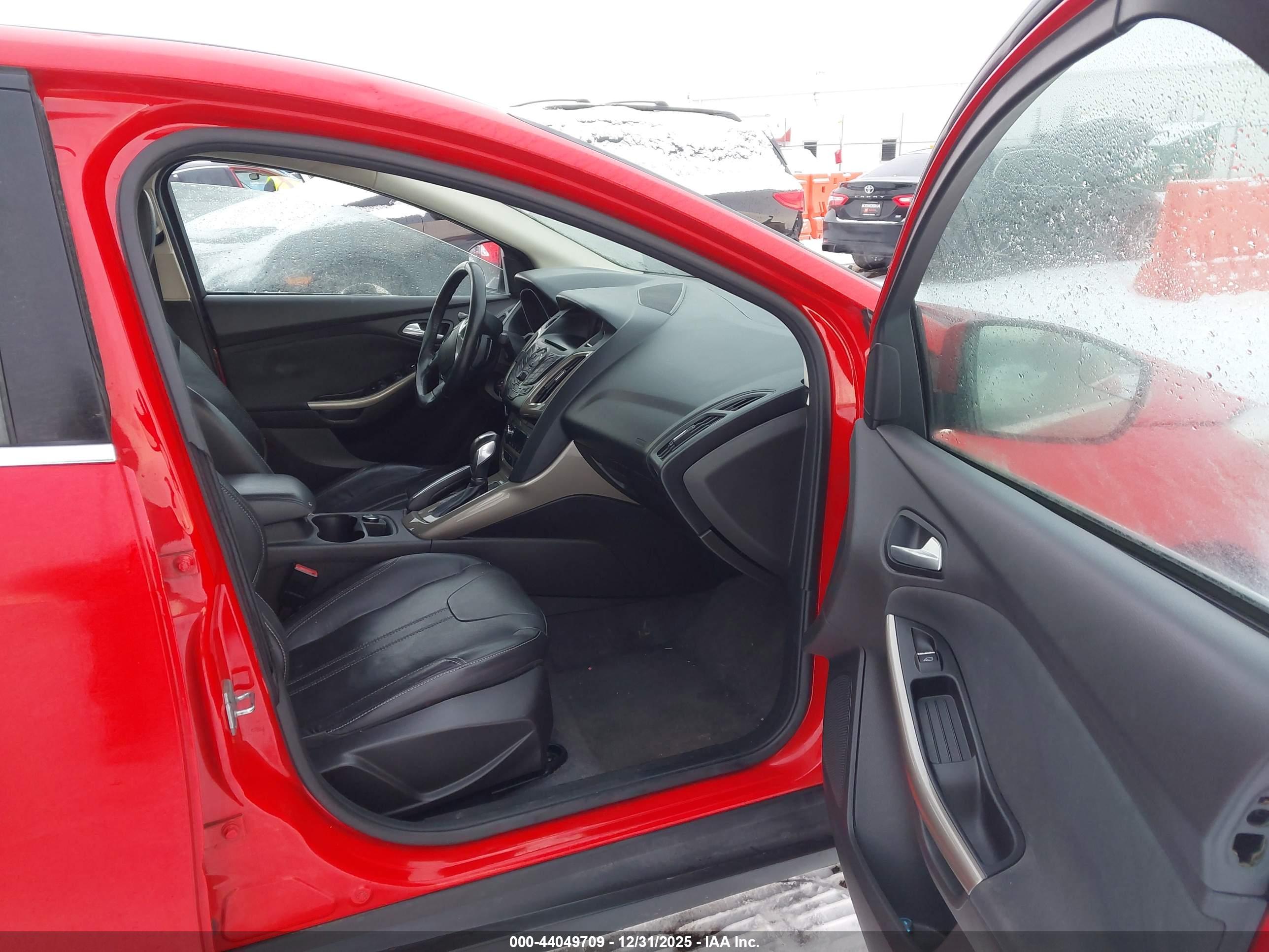 FORD FOCUS image 5
