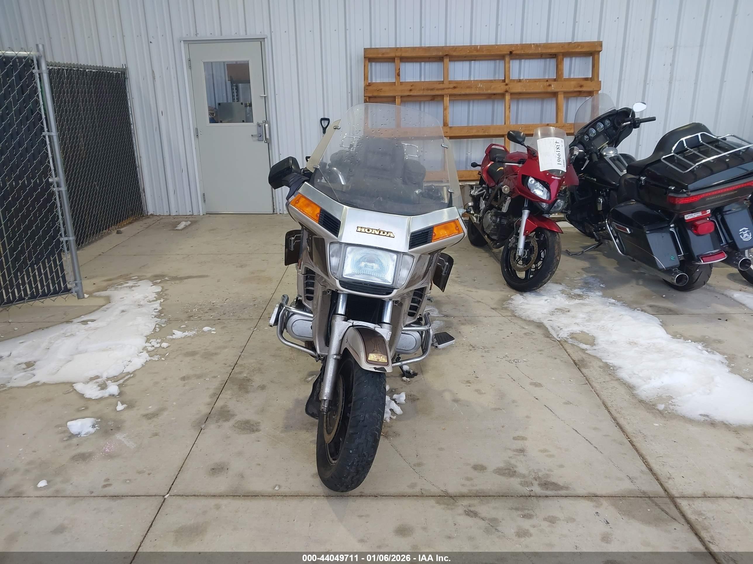 HONDA GL1200 image 5