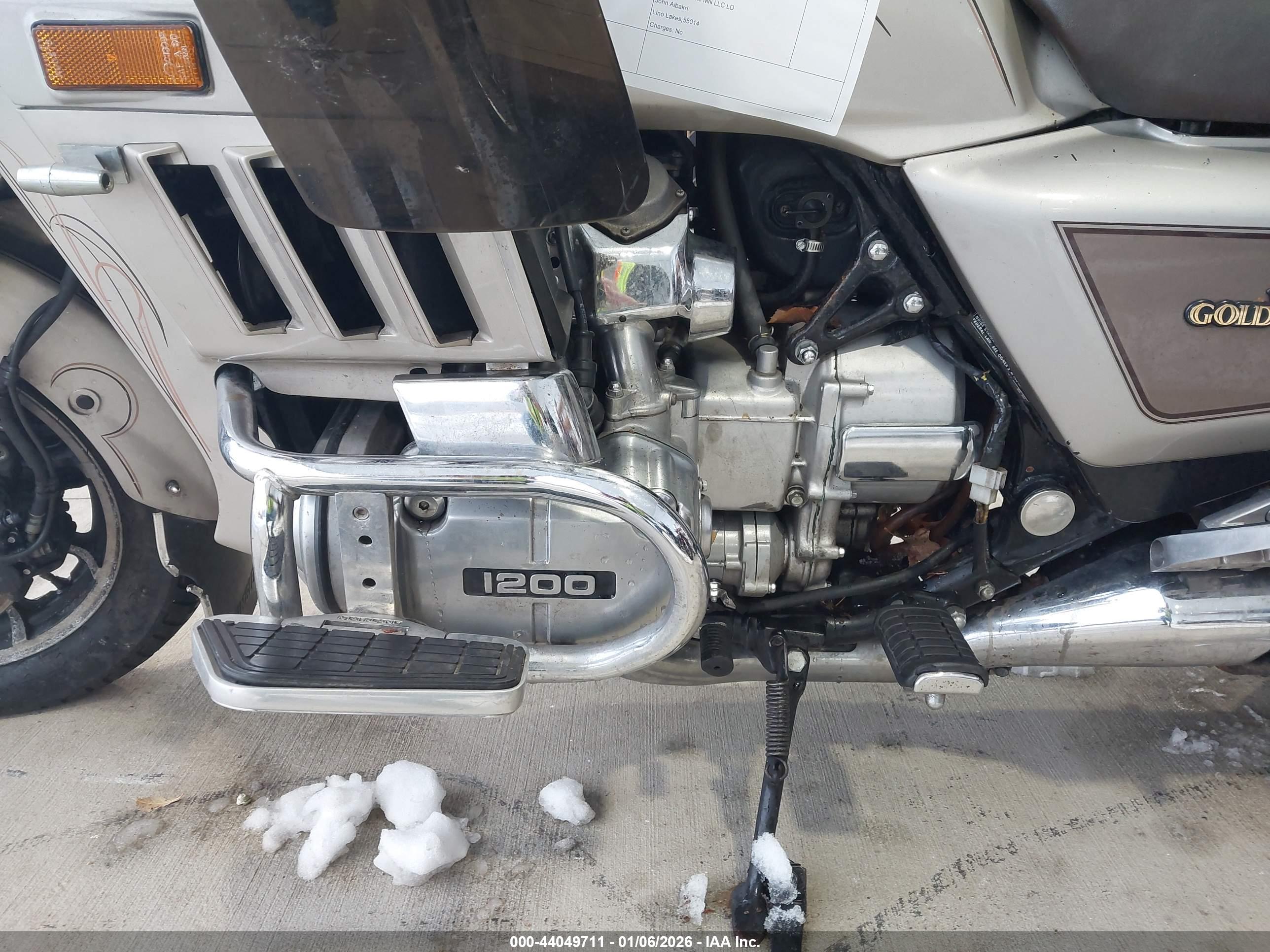 HONDA GL1200 image 9
