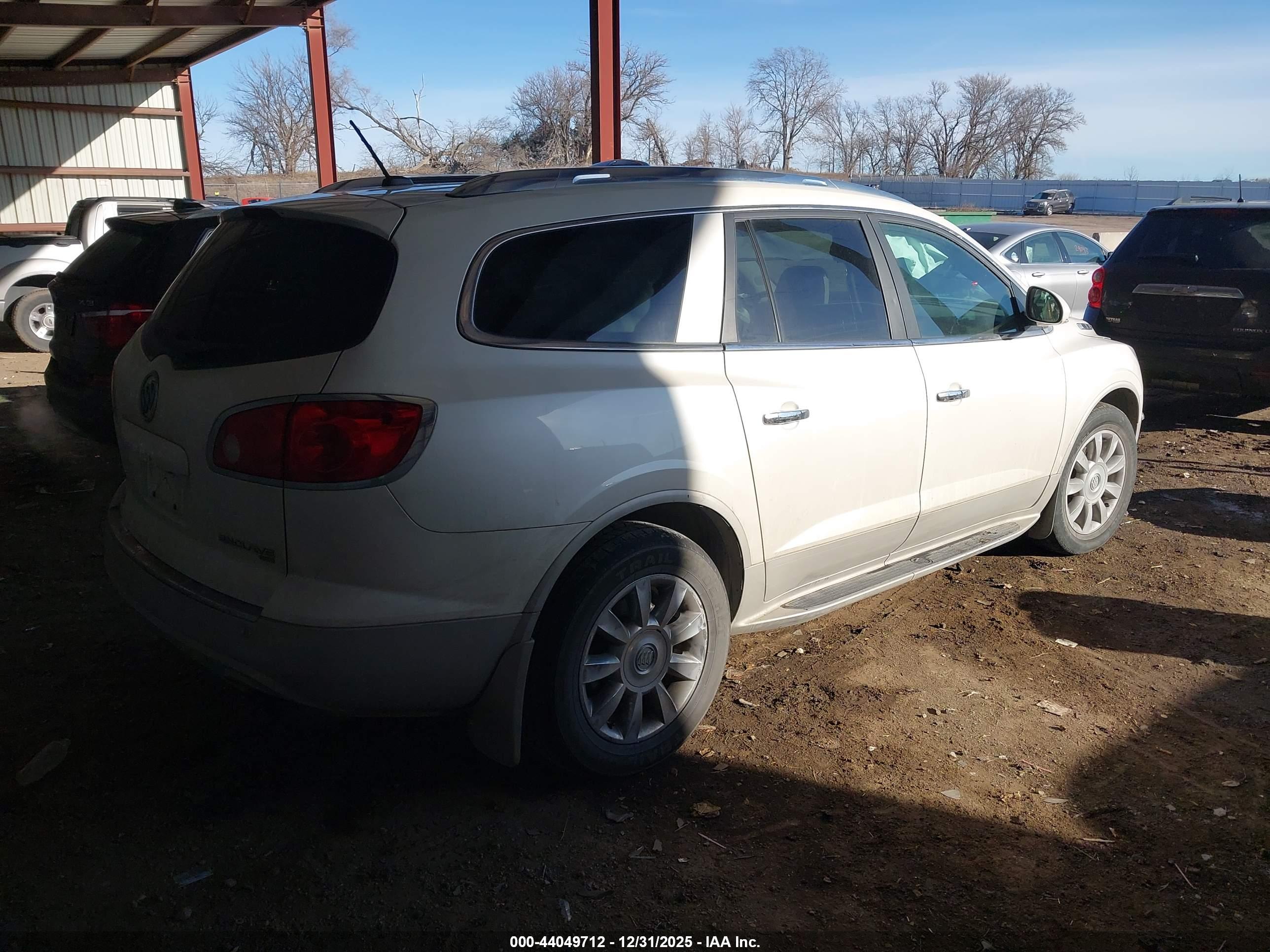 BUICK ENCLAVE image 4