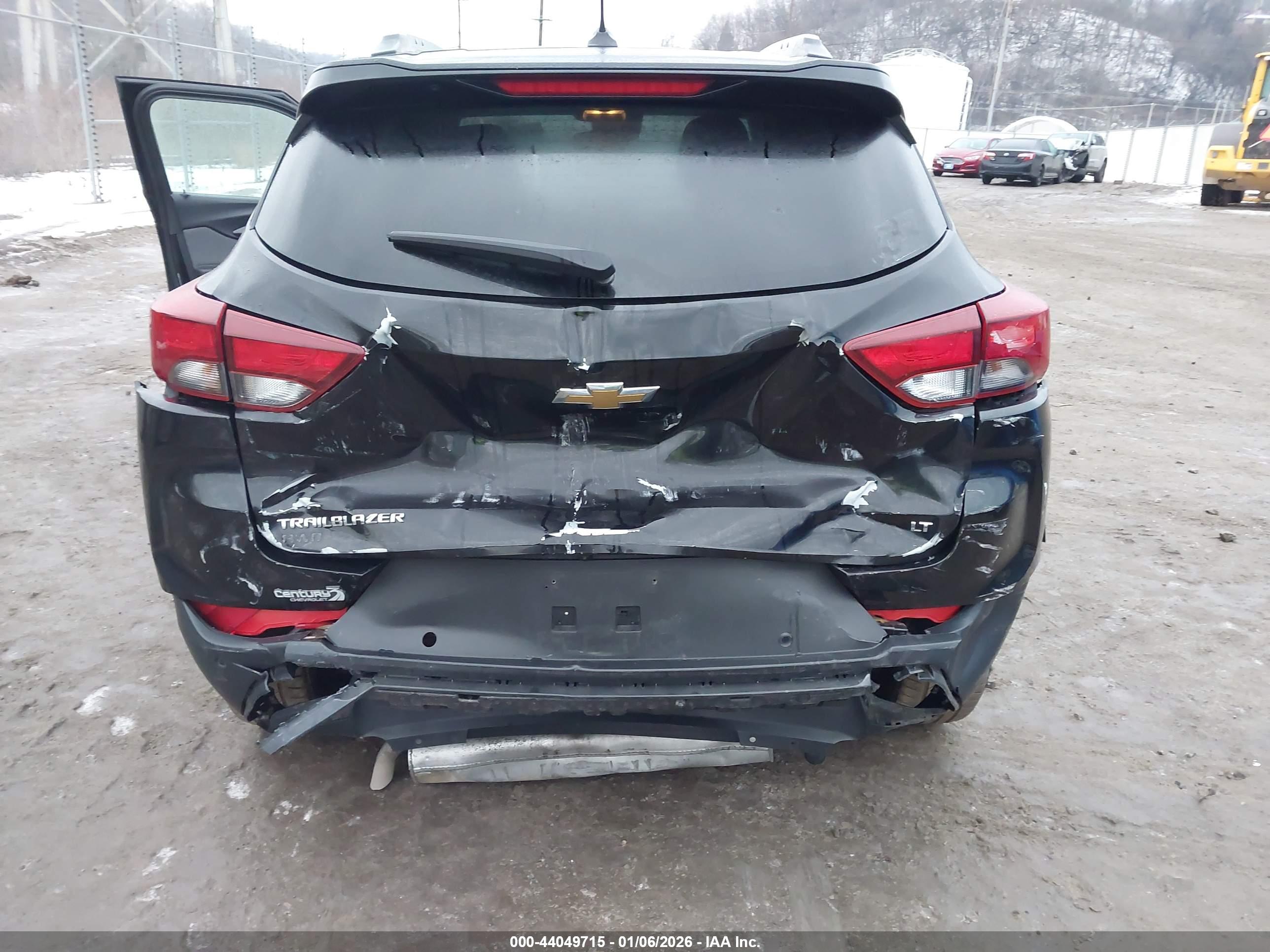 CHEVROLET TRAILBLAZER image 6