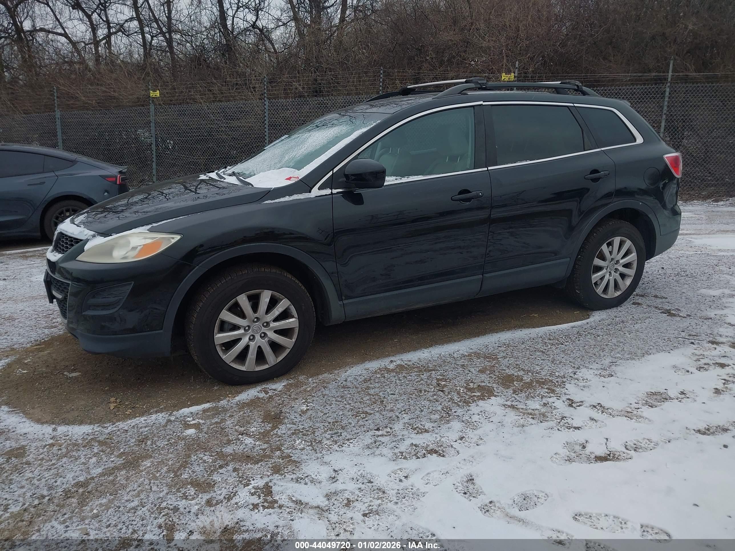 MAZDA CX-9 image 2