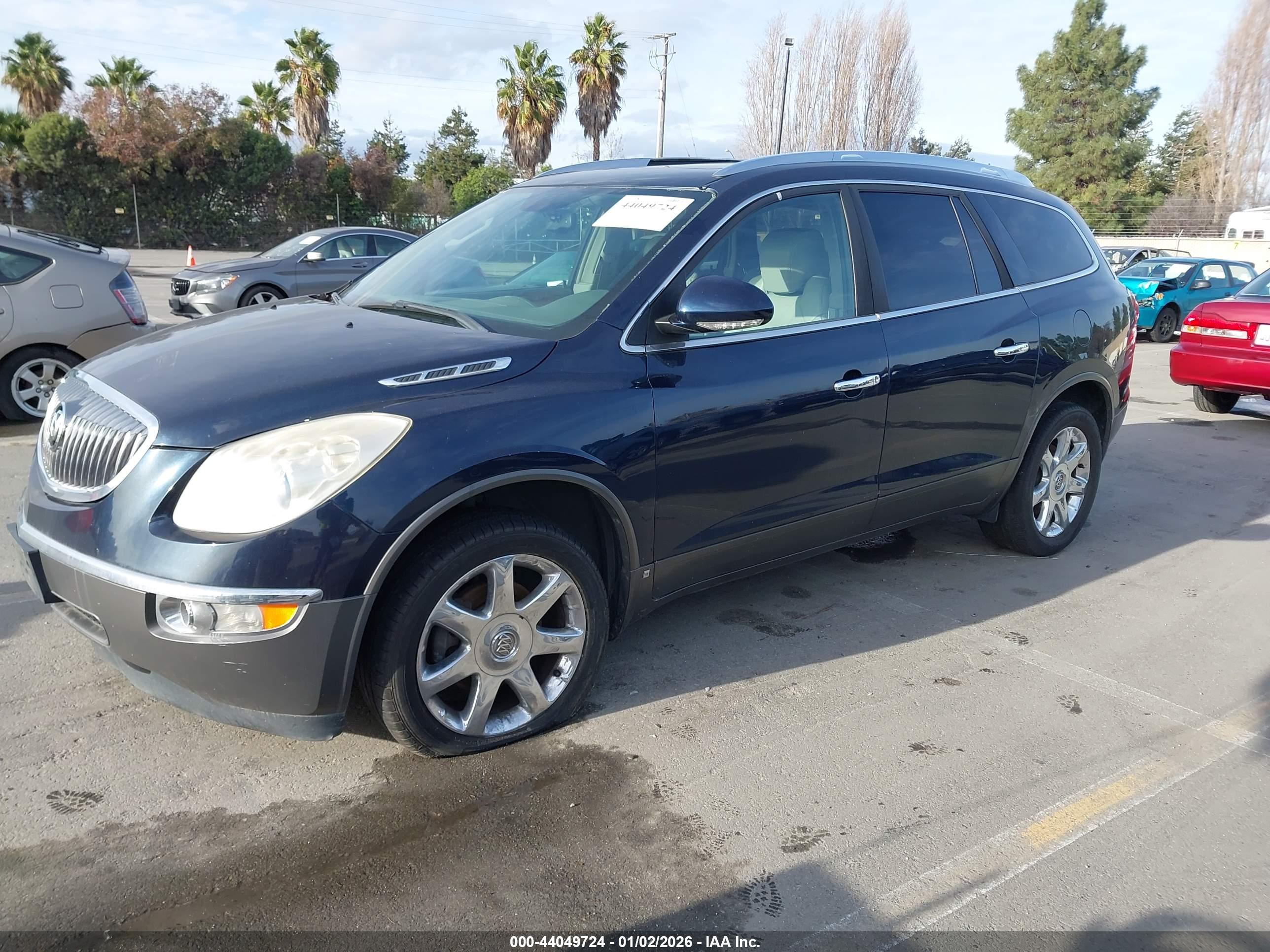BUICK ENCLAVE image 2