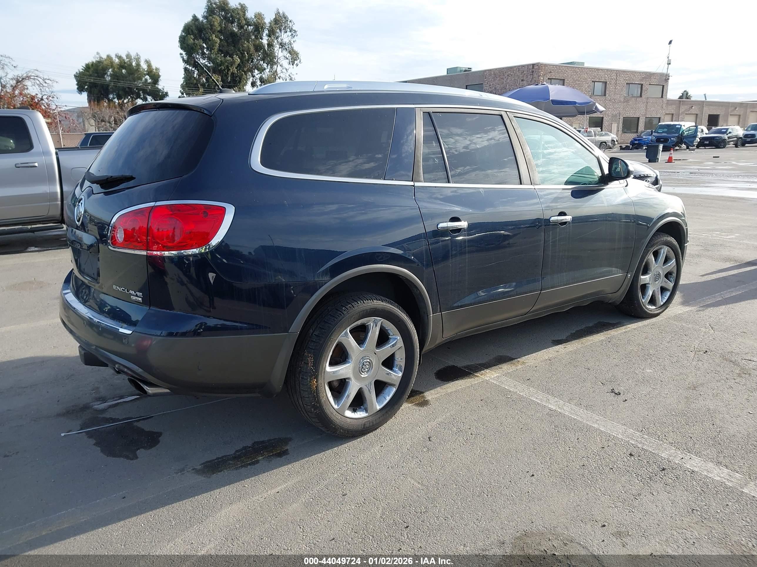 BUICK ENCLAVE image 4