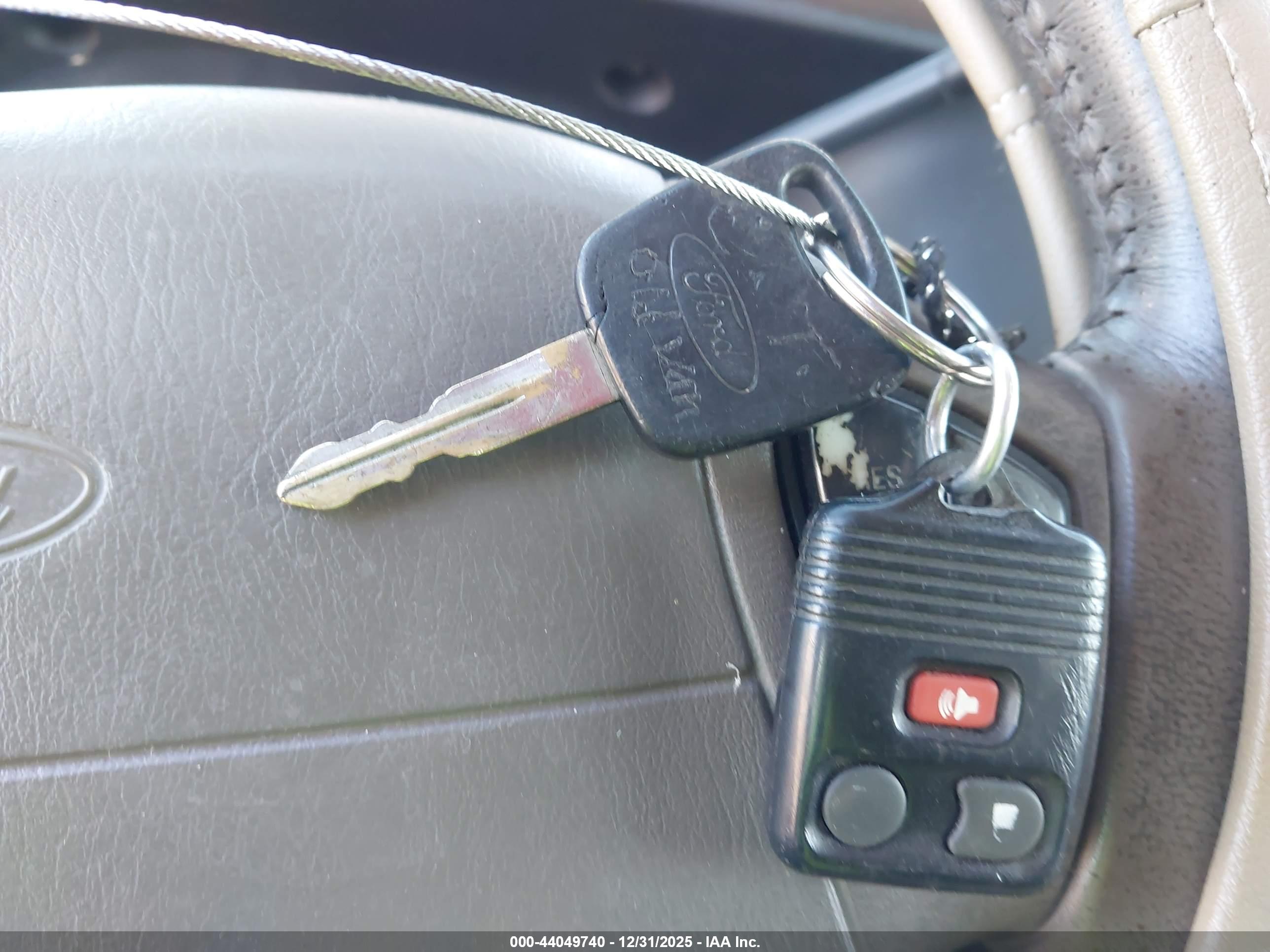FORD WINDSTAR image 11