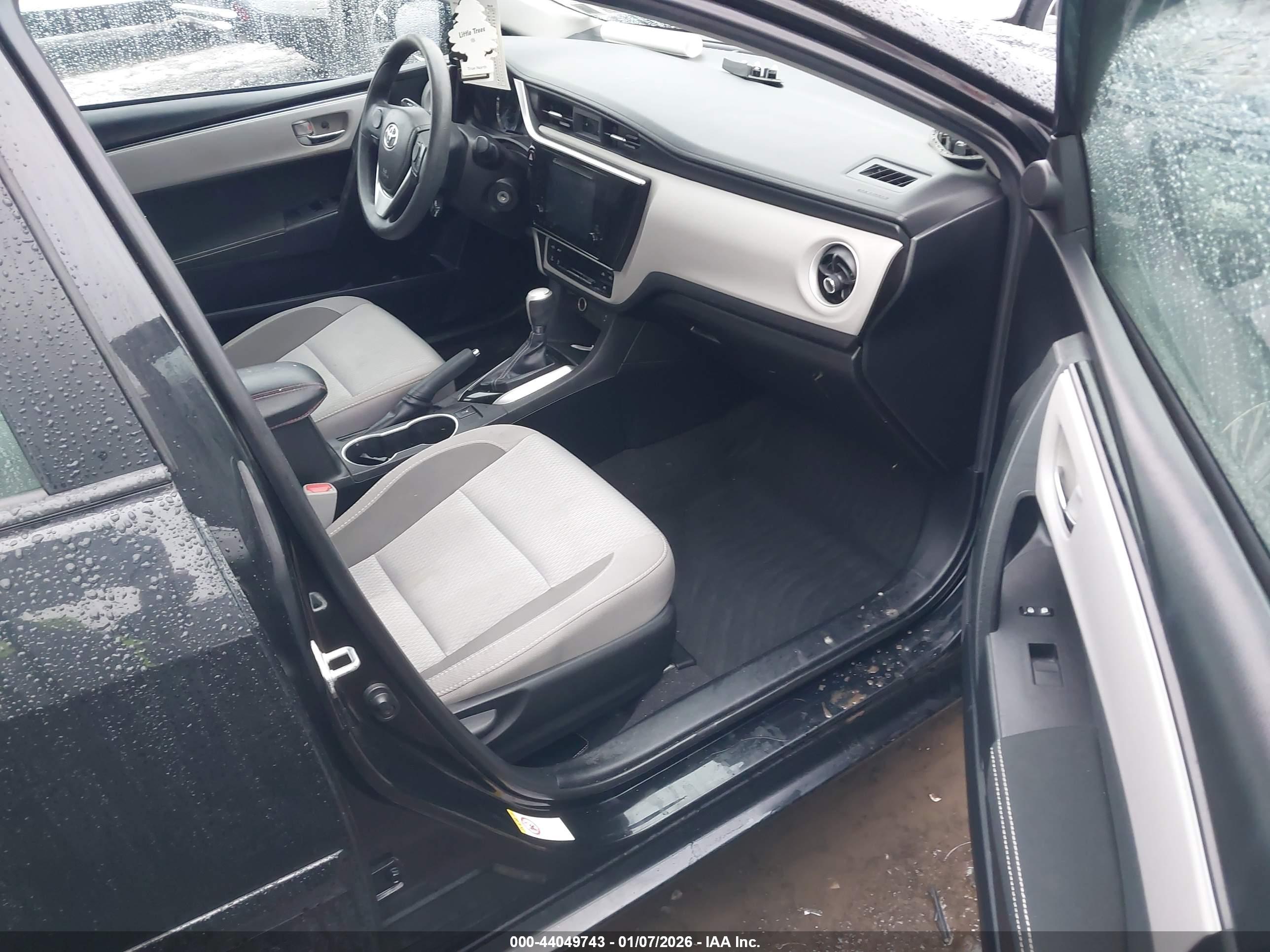 TOYOTA COROLLA image 5