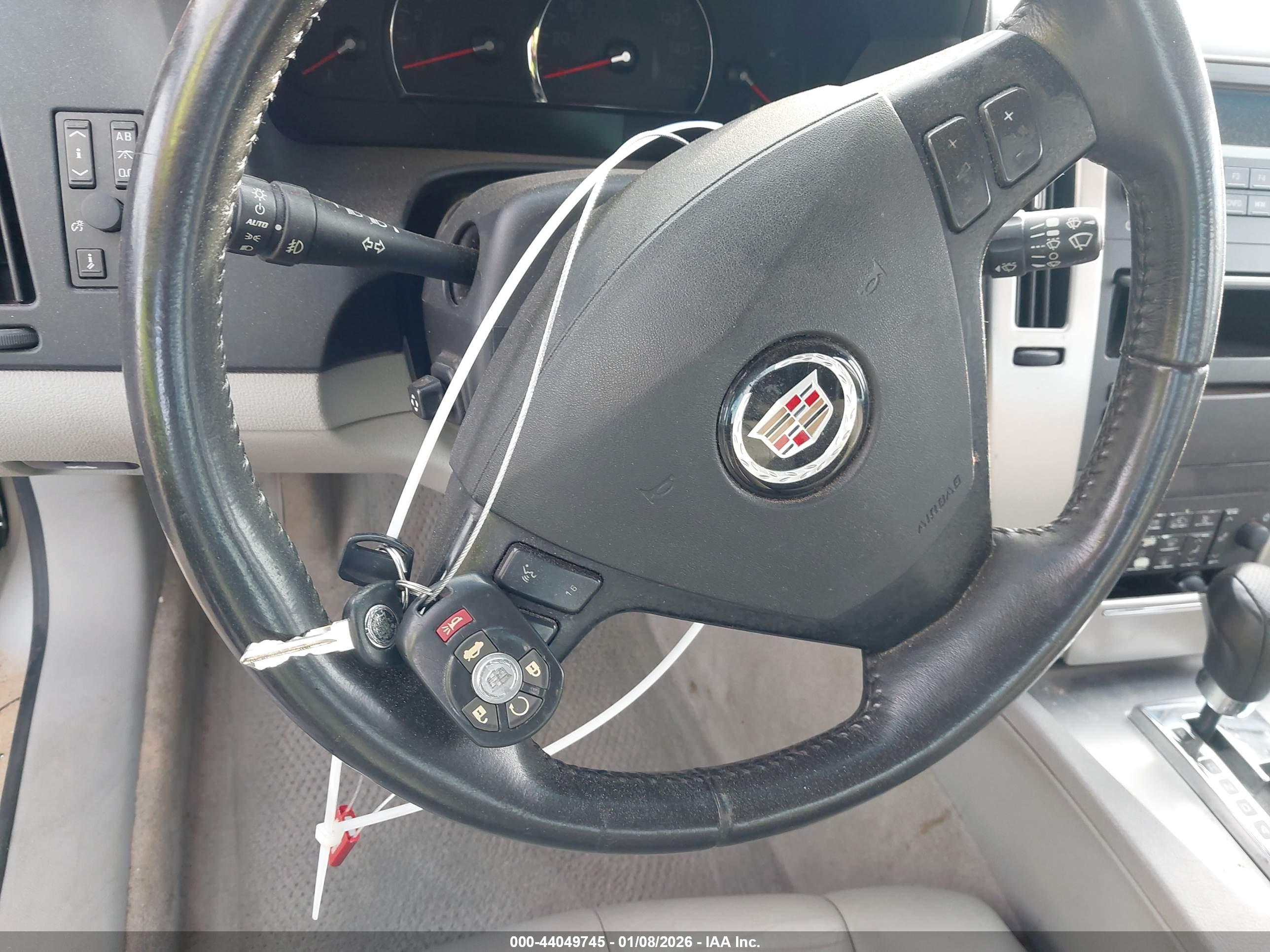 CADILLAC STS image 11