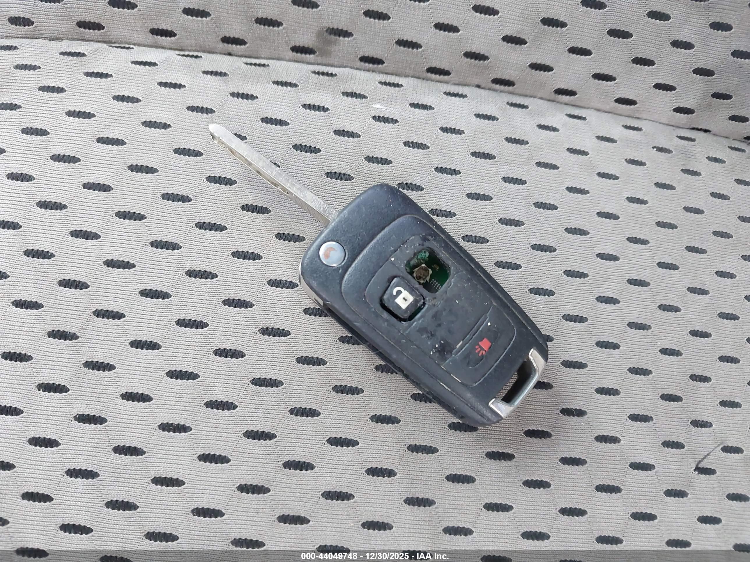 CHEVROLET EQUINOX image 11
