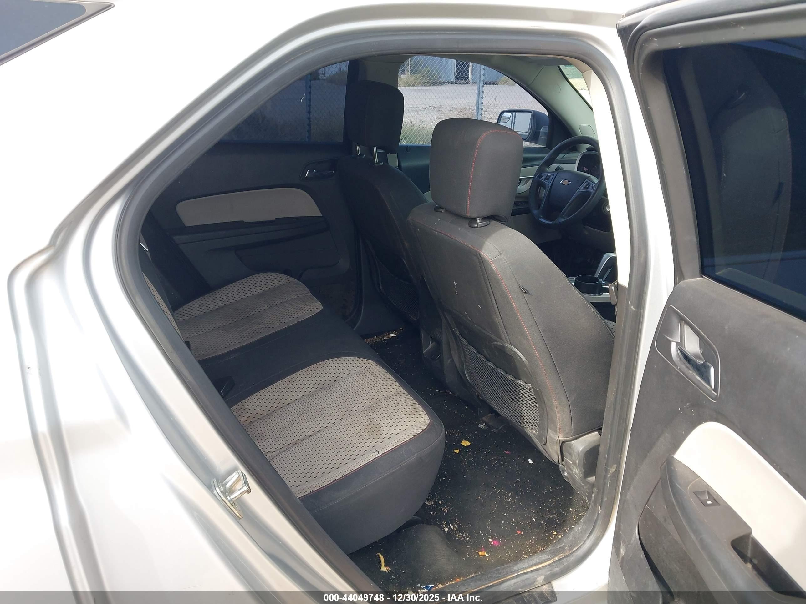 CHEVROLET EQUINOX image 8