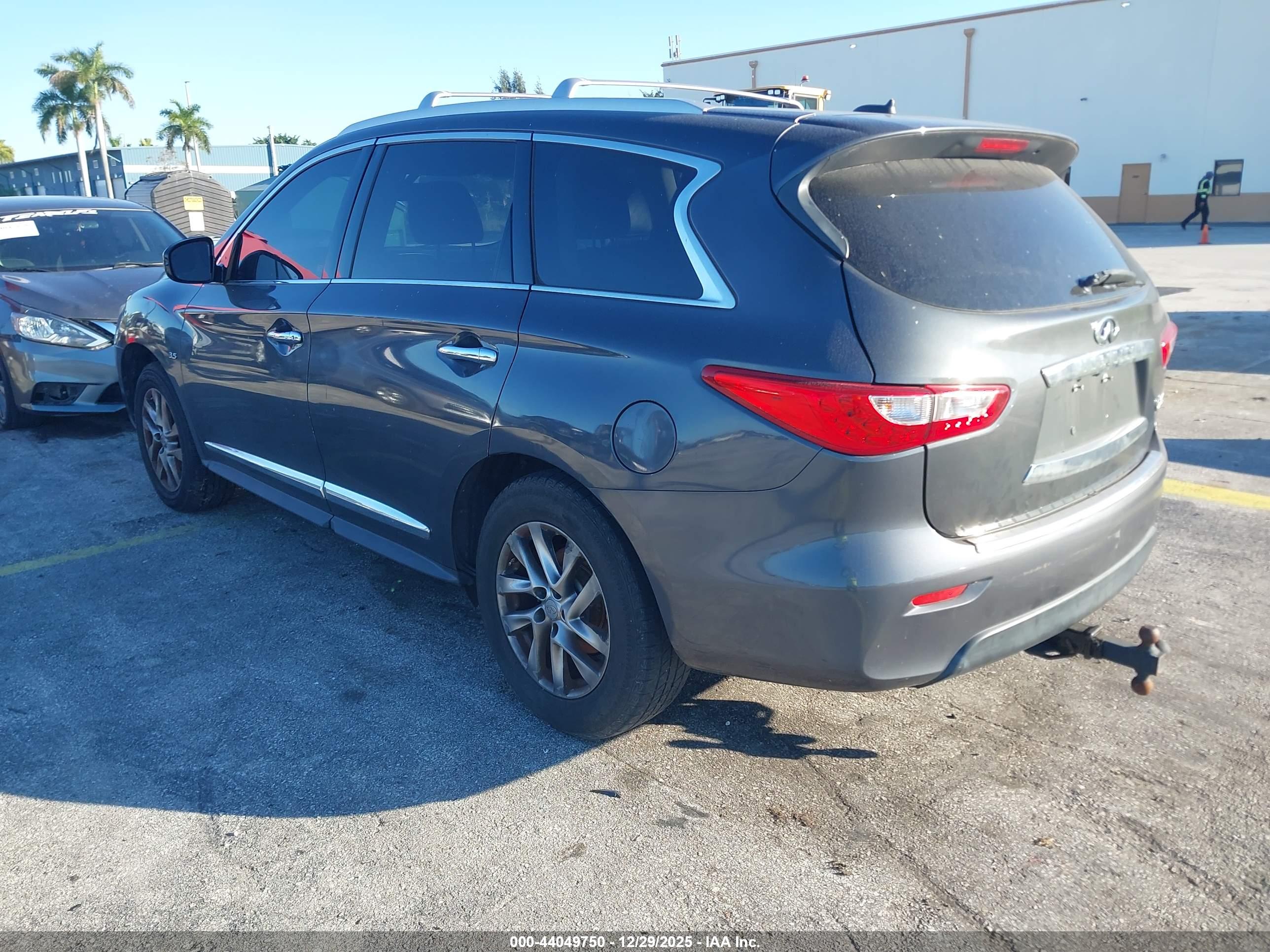 INFINITI QX60 image 3