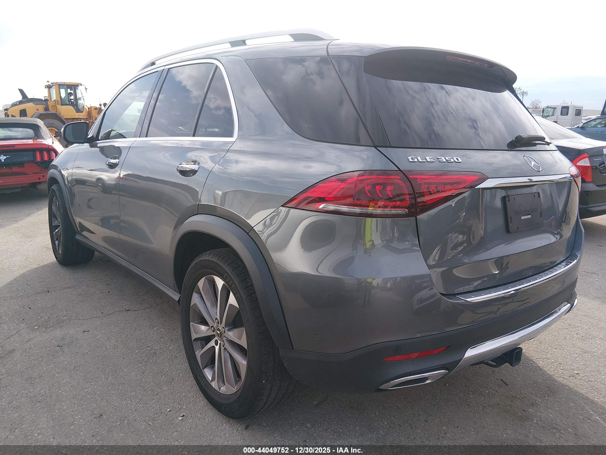 MERCEDES-BENZ GLE image 3