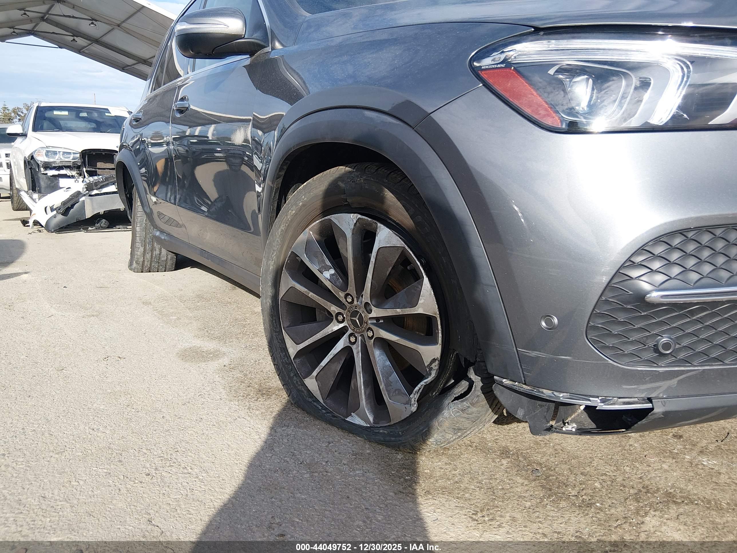 MERCEDES-BENZ GLE image 6
