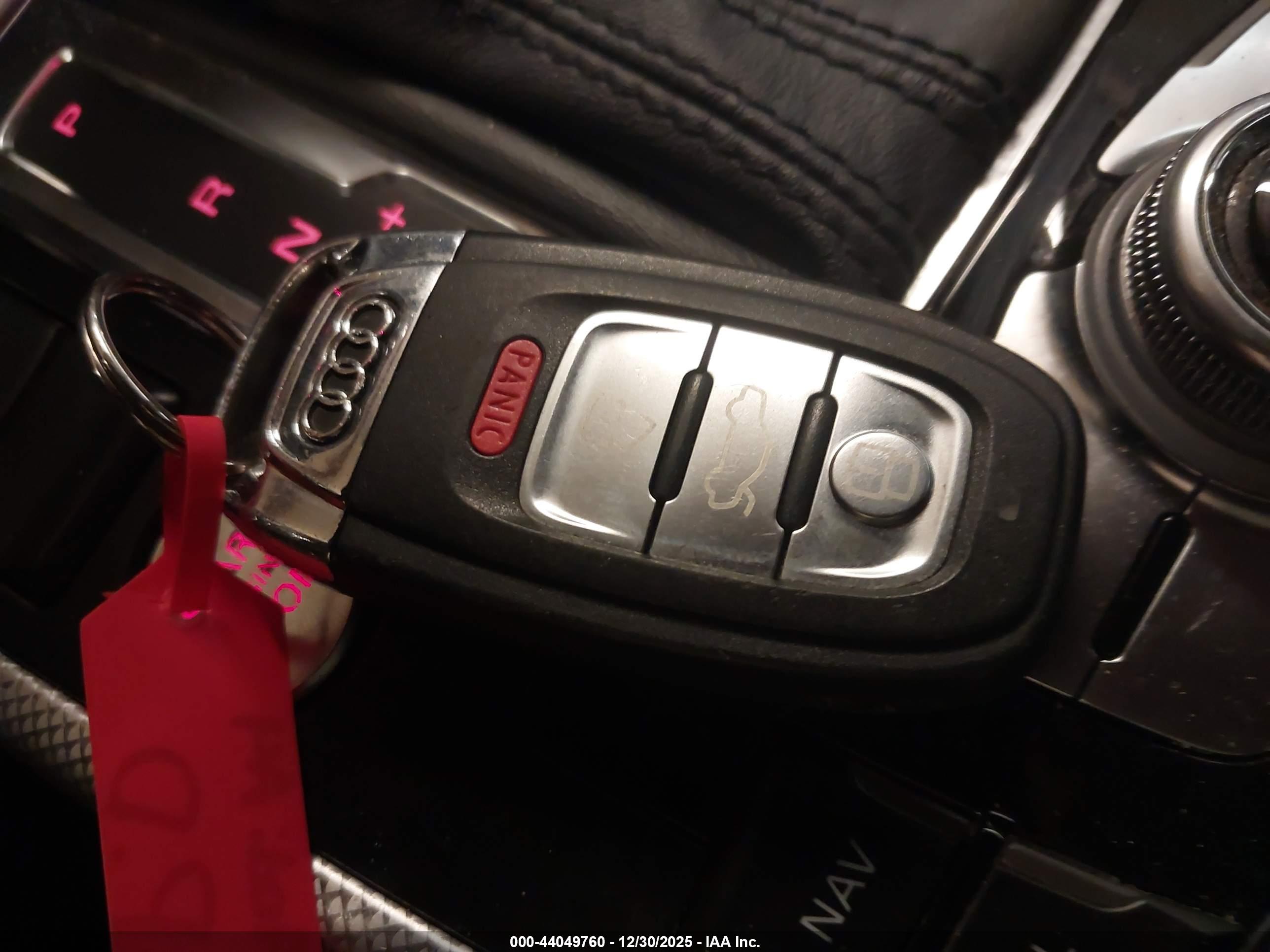 AUDI A4 image 11