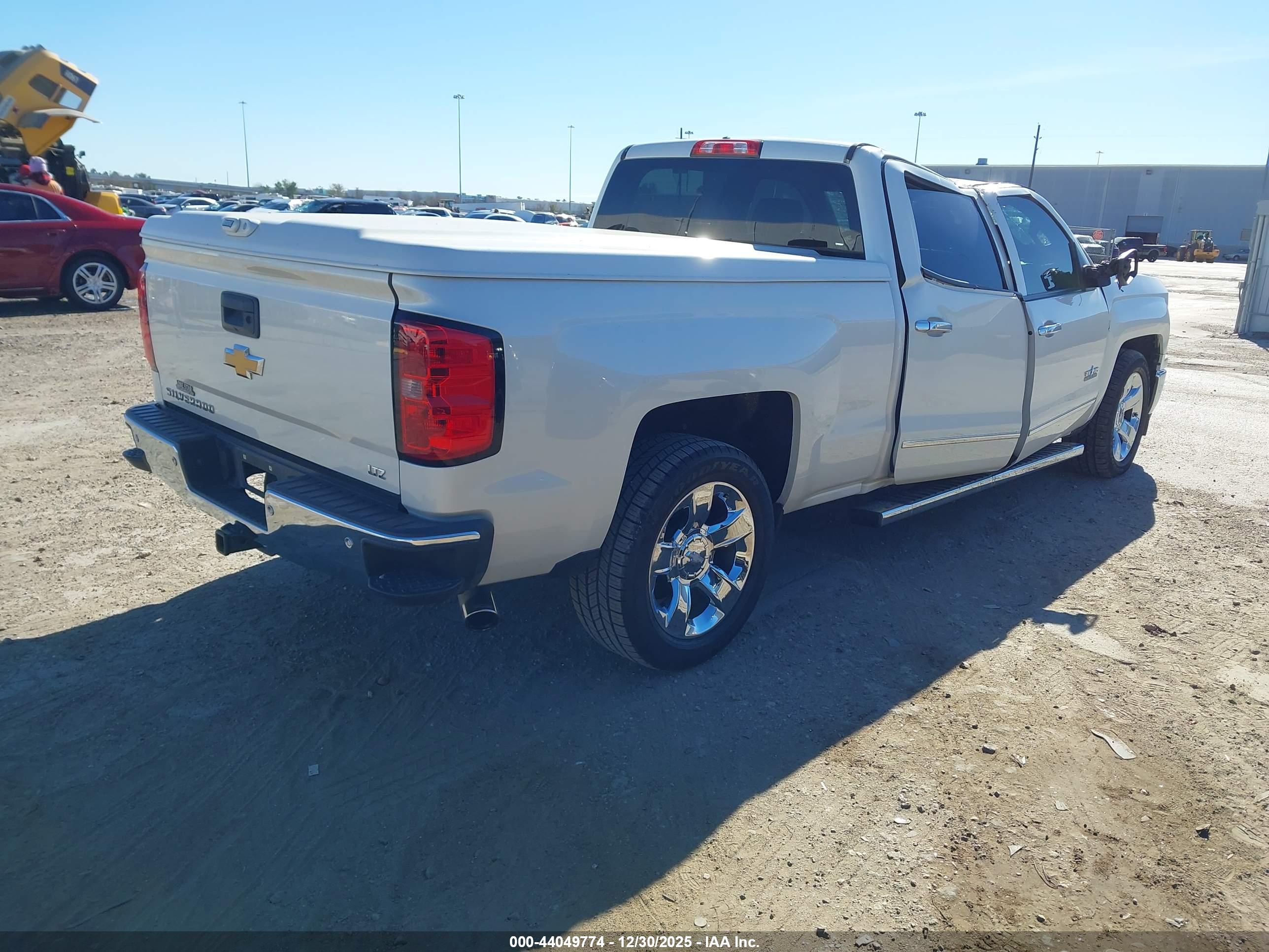 CHEVROLET SILVERADO image 4