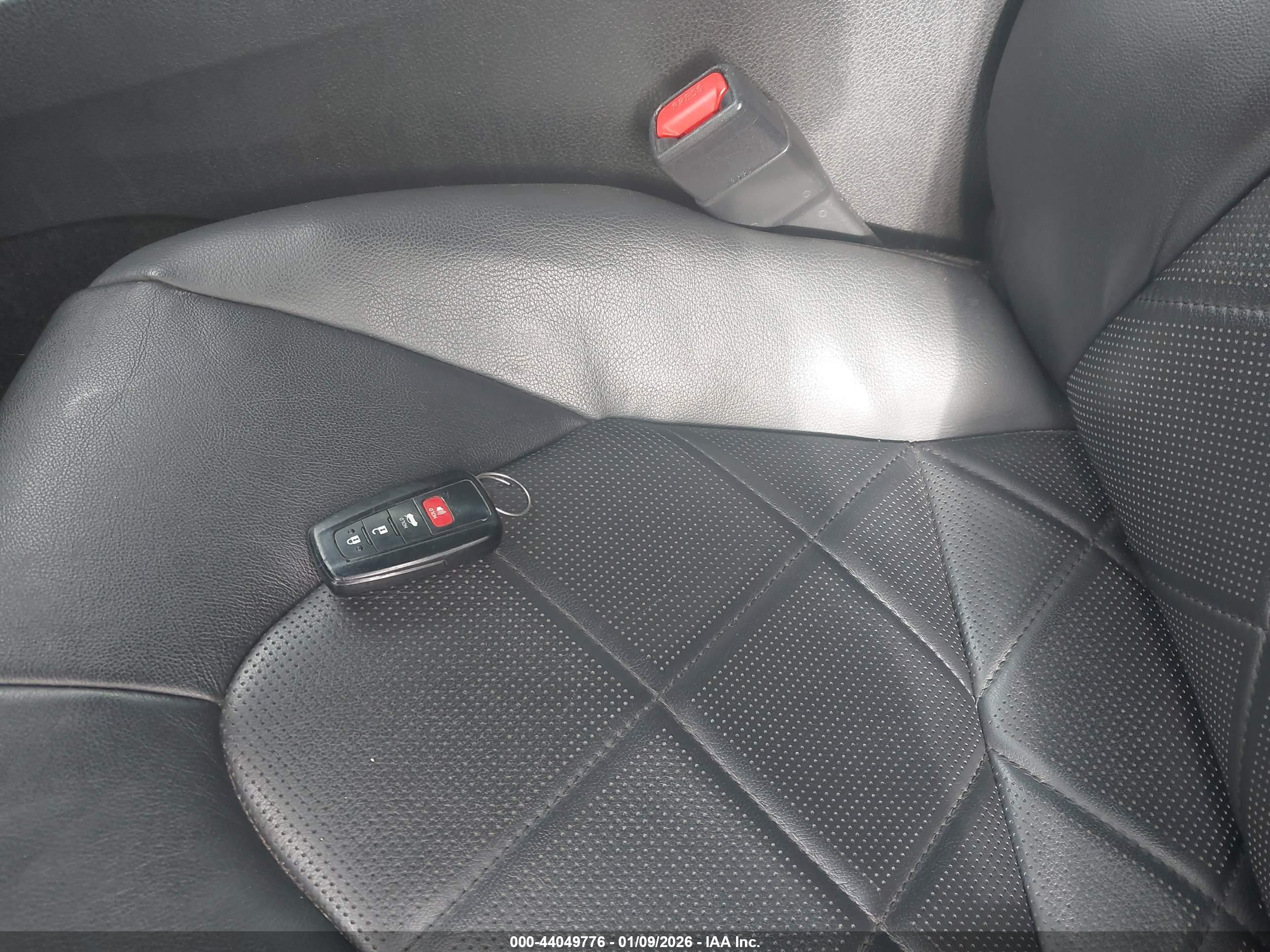 TOYOTA CAMRY image 11