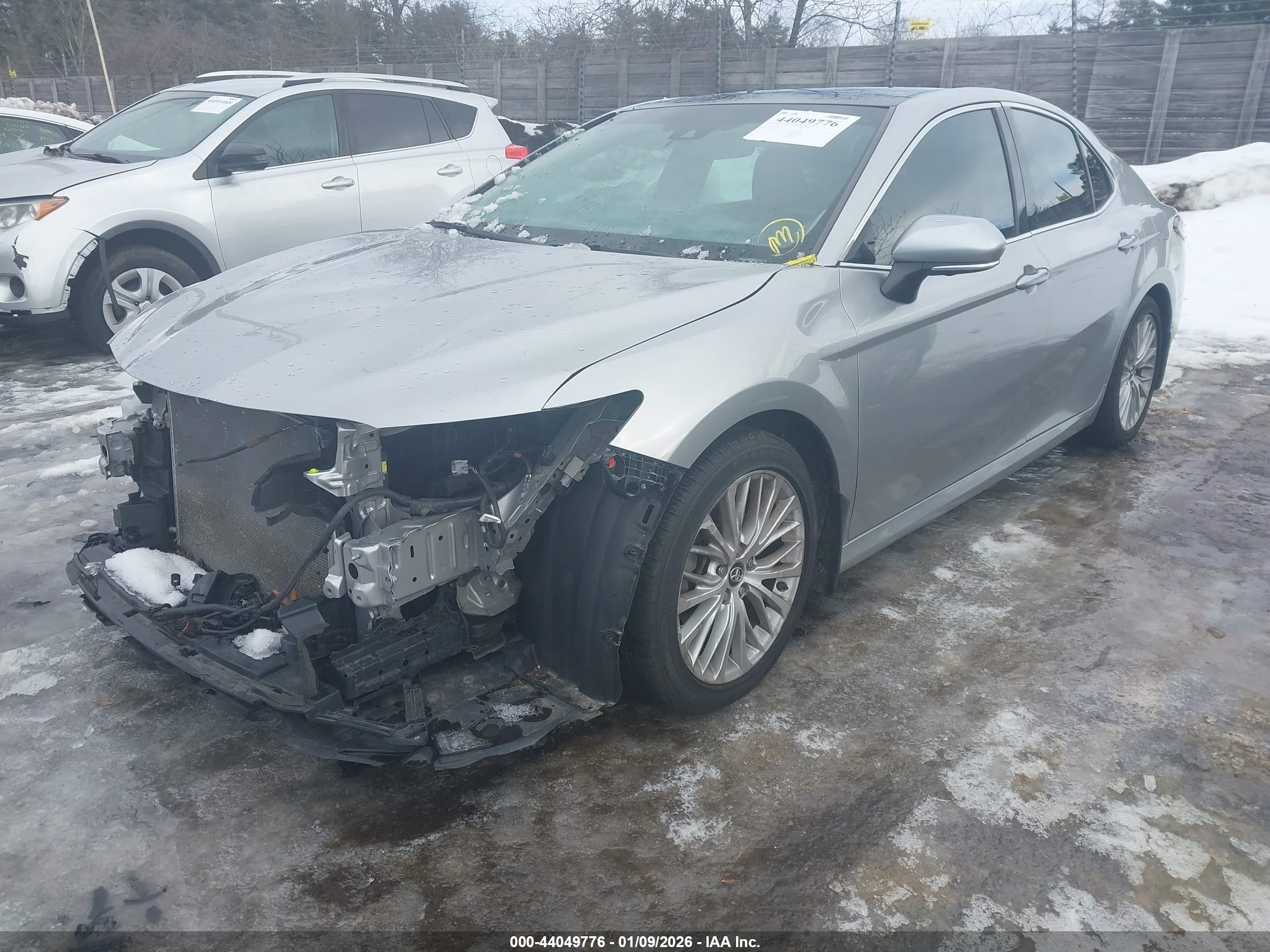 TOYOTA CAMRY image 2