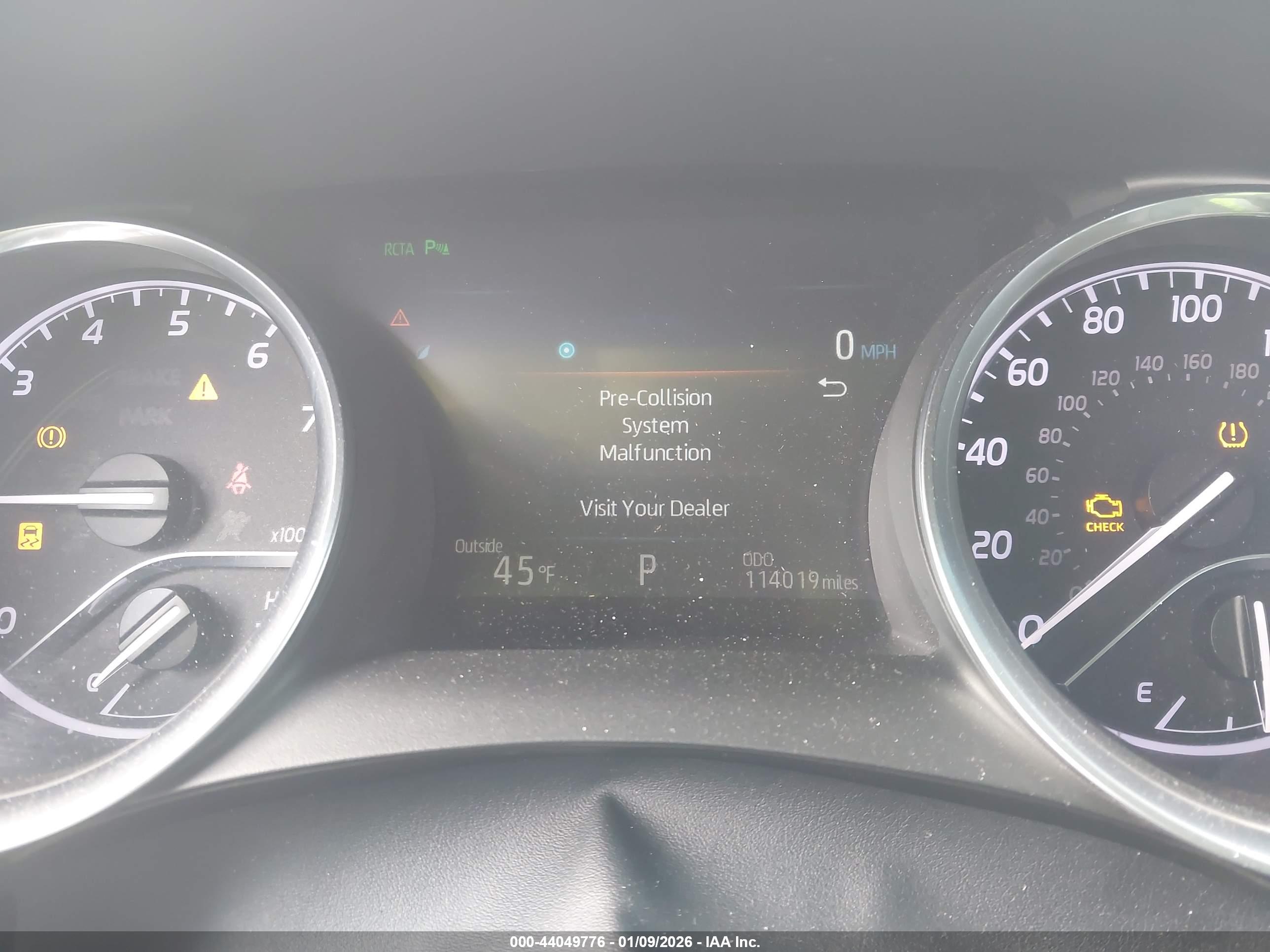 TOYOTA CAMRY image 7