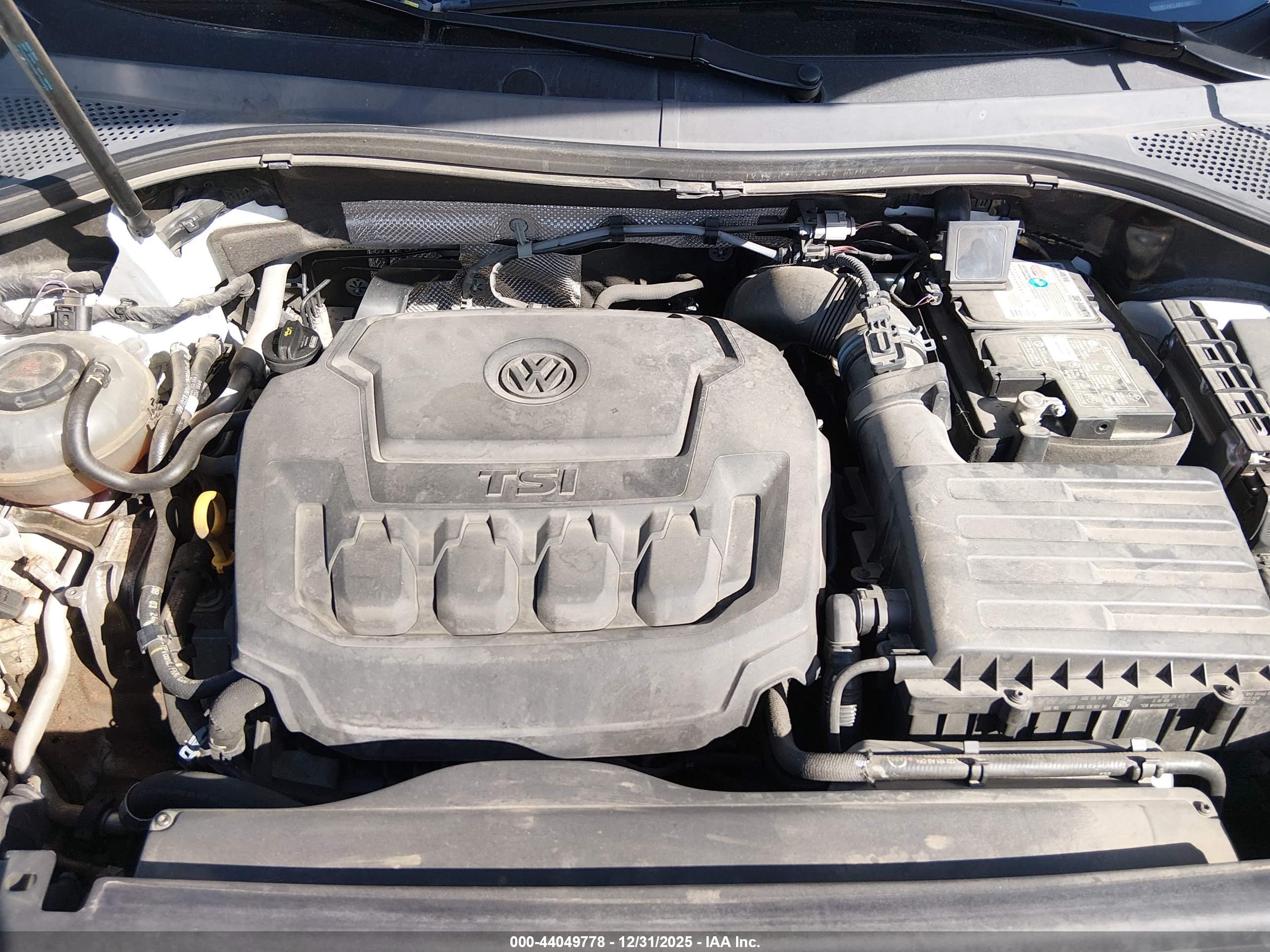 VOLKSWAGEN TIGUAN image 10