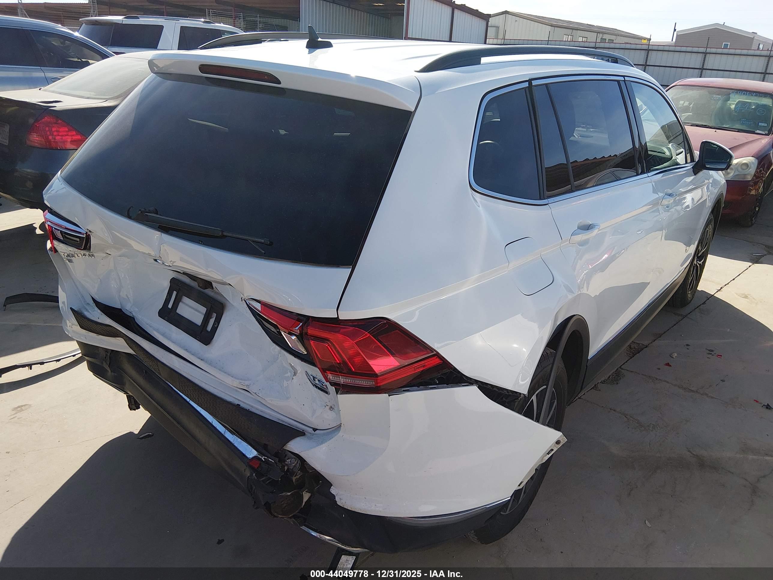 VOLKSWAGEN TIGUAN image 4