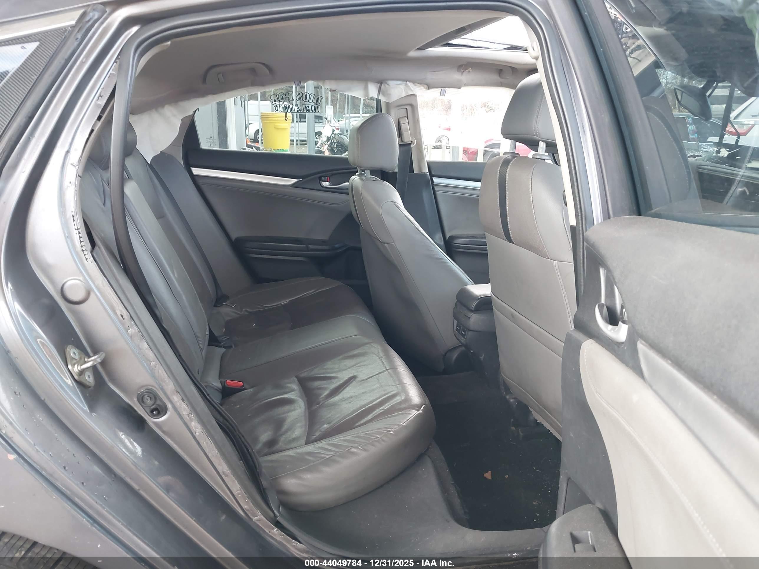 HONDA CIVIC image 8