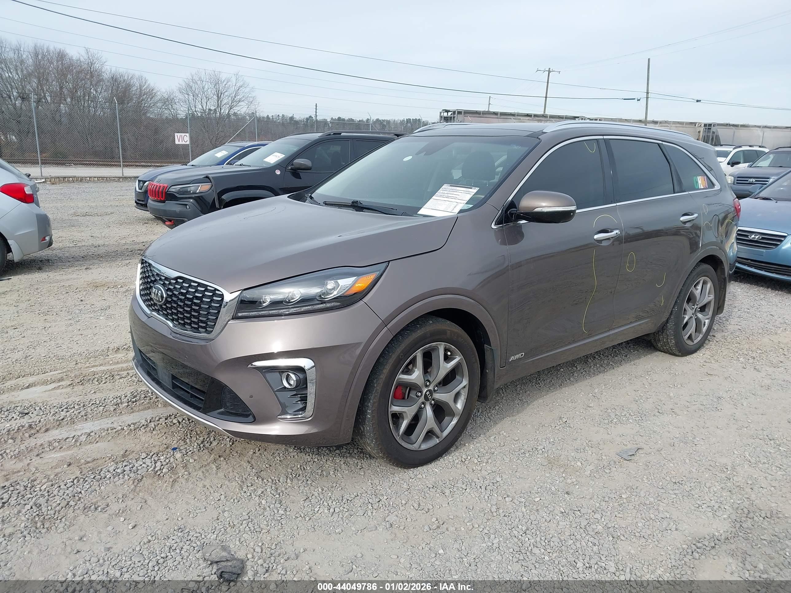 KIA SORENTO image 2