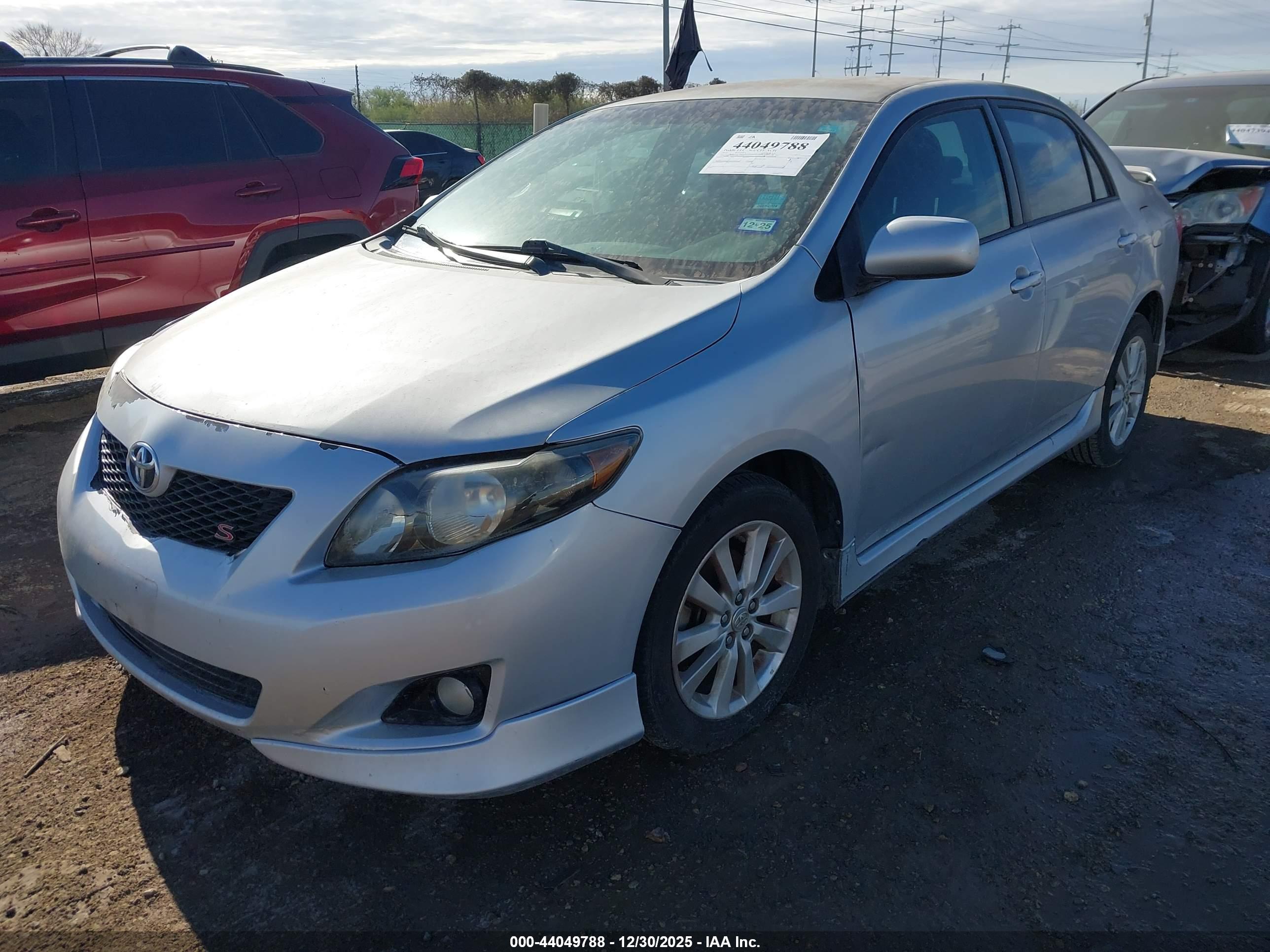 TOYOTA COROLLA image 2
