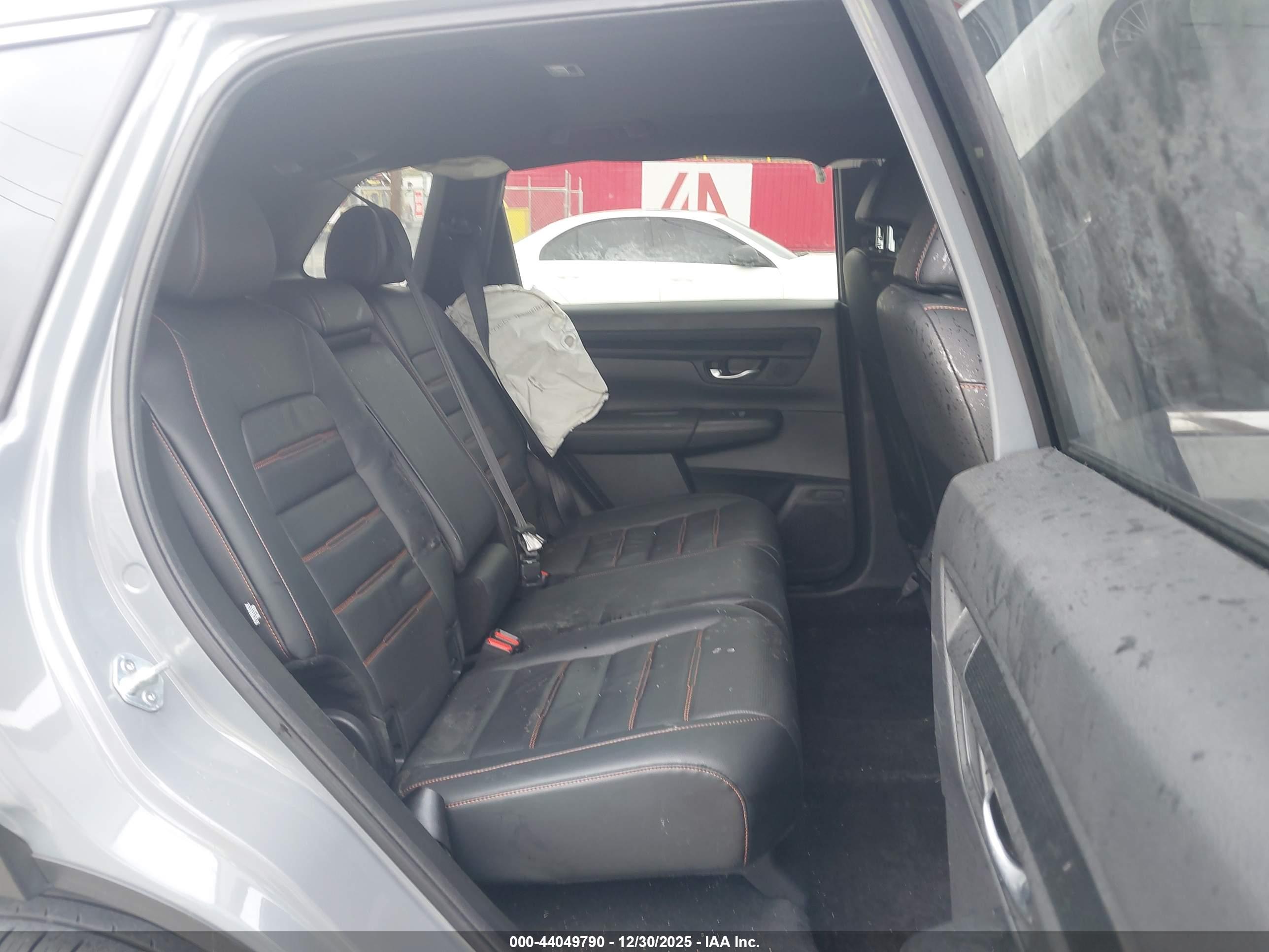 HONDA CR-V image 8
