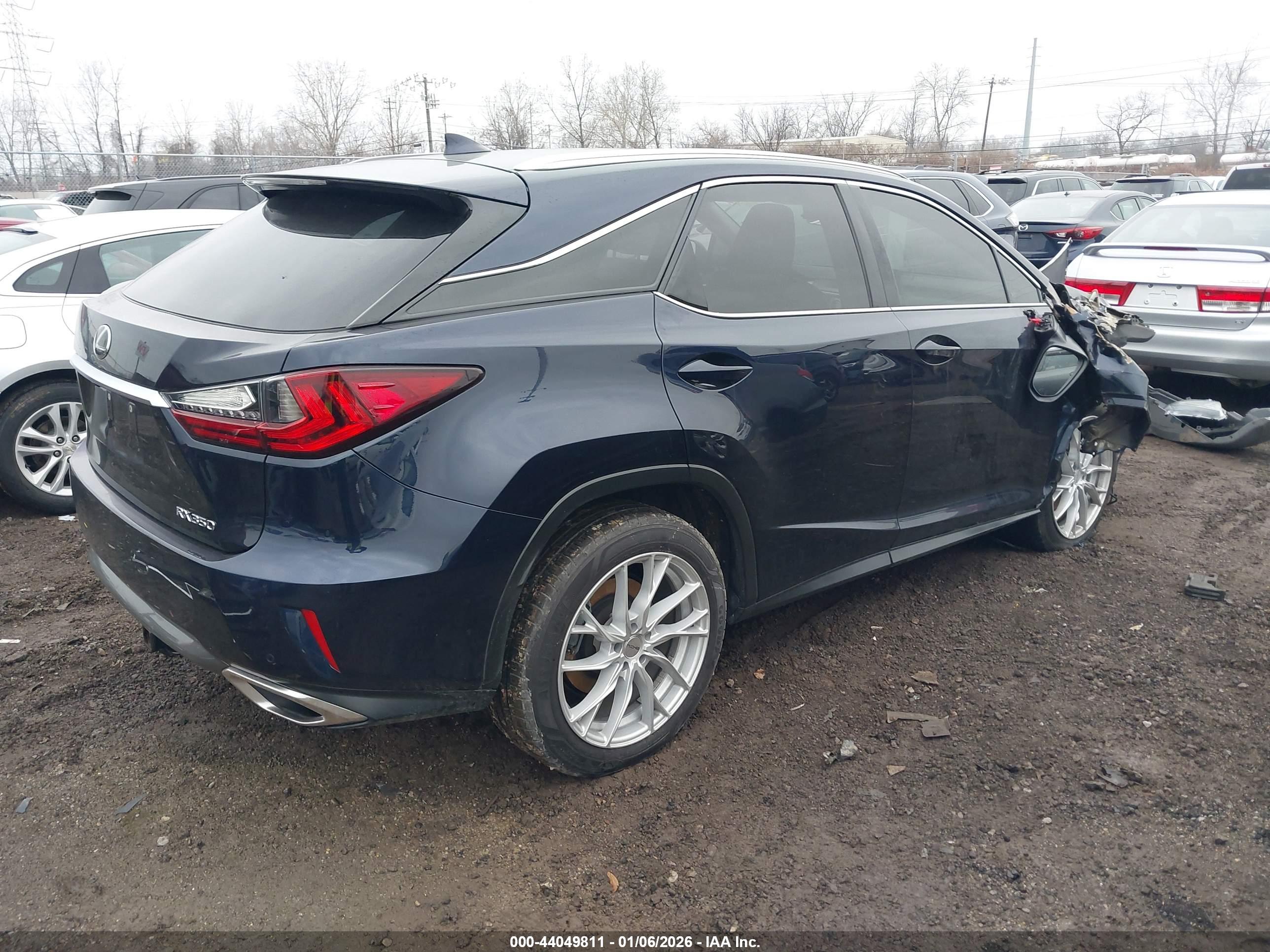 LEXUS RX image 4