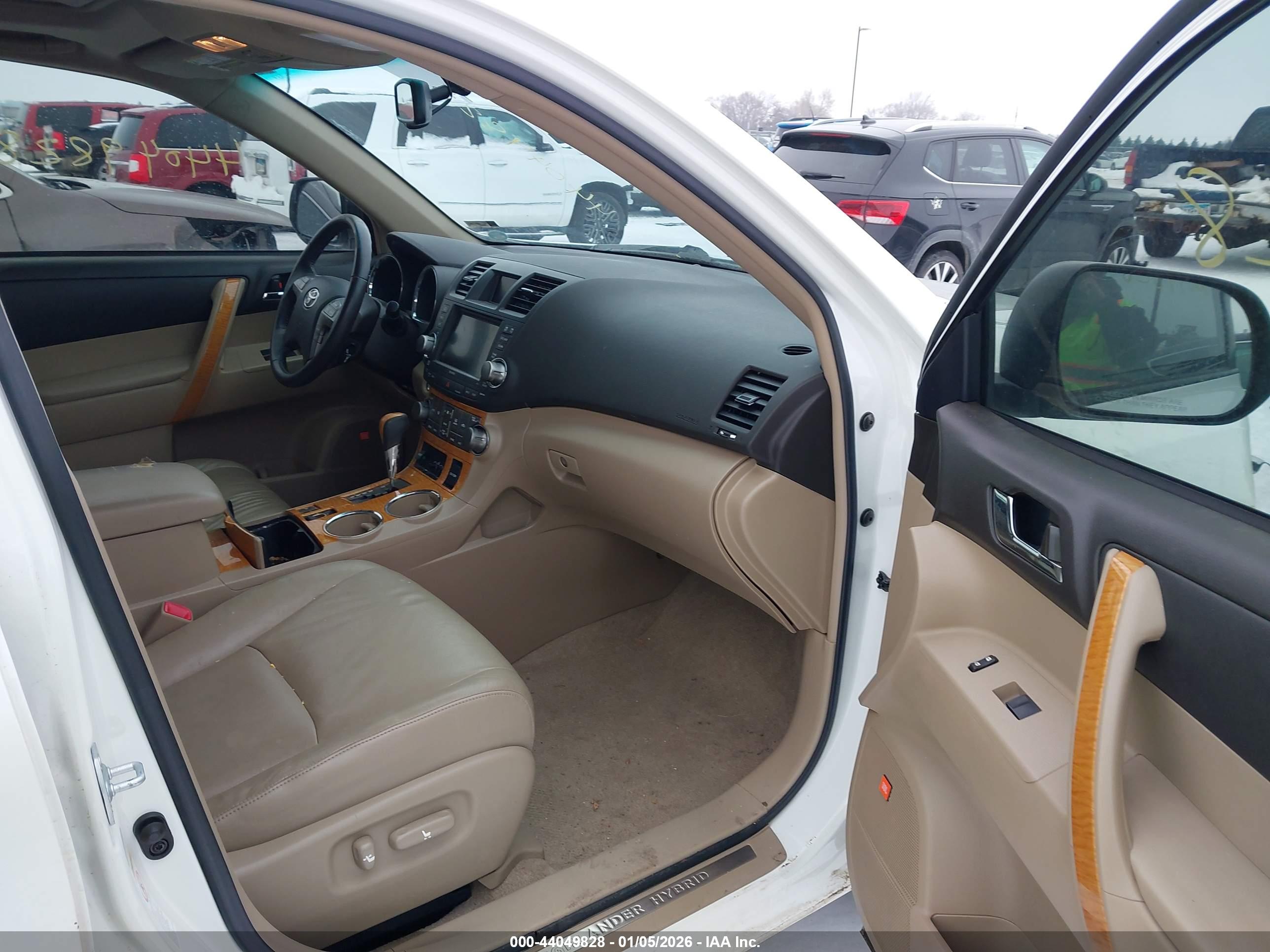 TOYOTA HIGHLANDER image 5