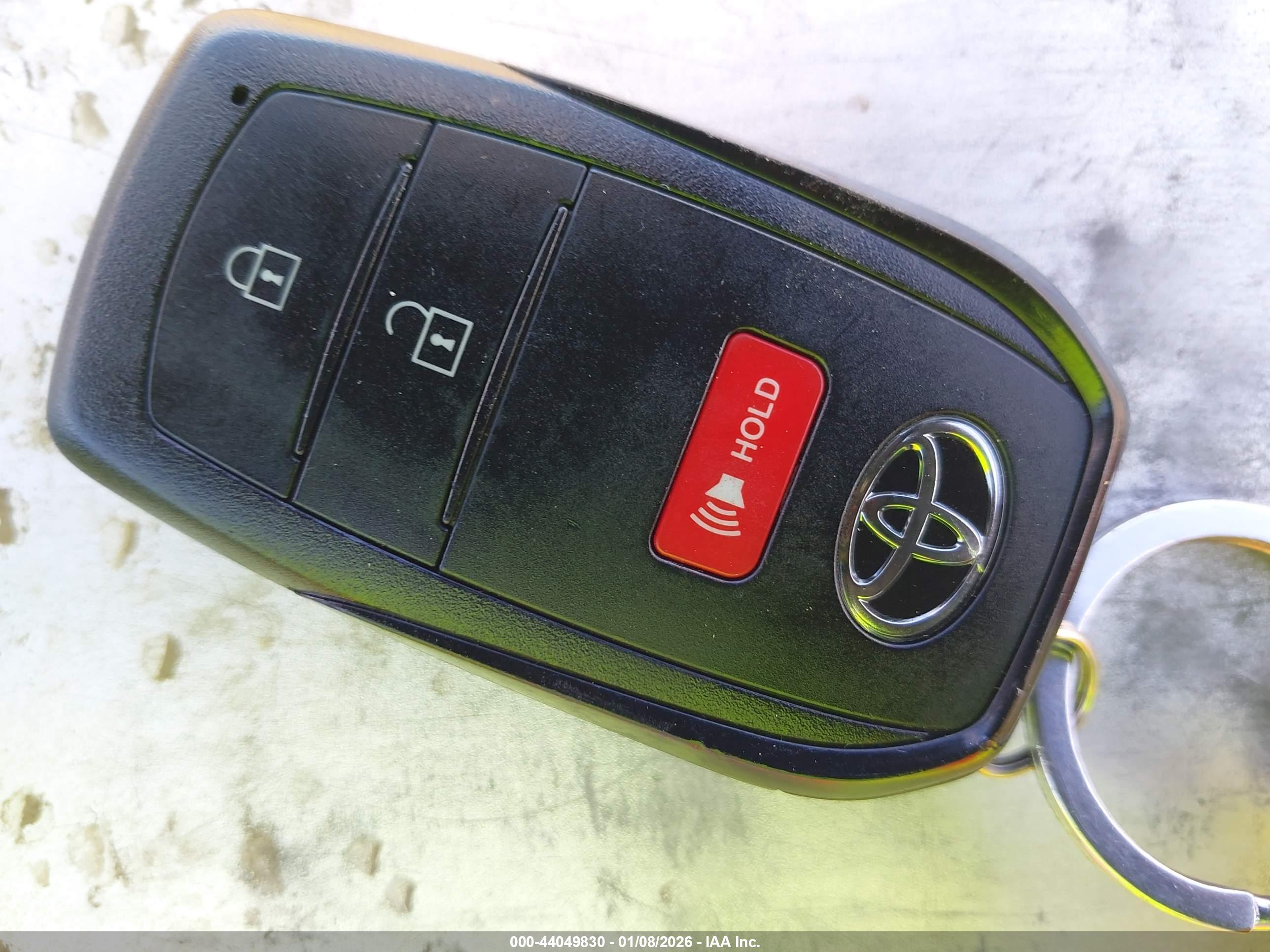 TOYOTA PRIUS image 11
