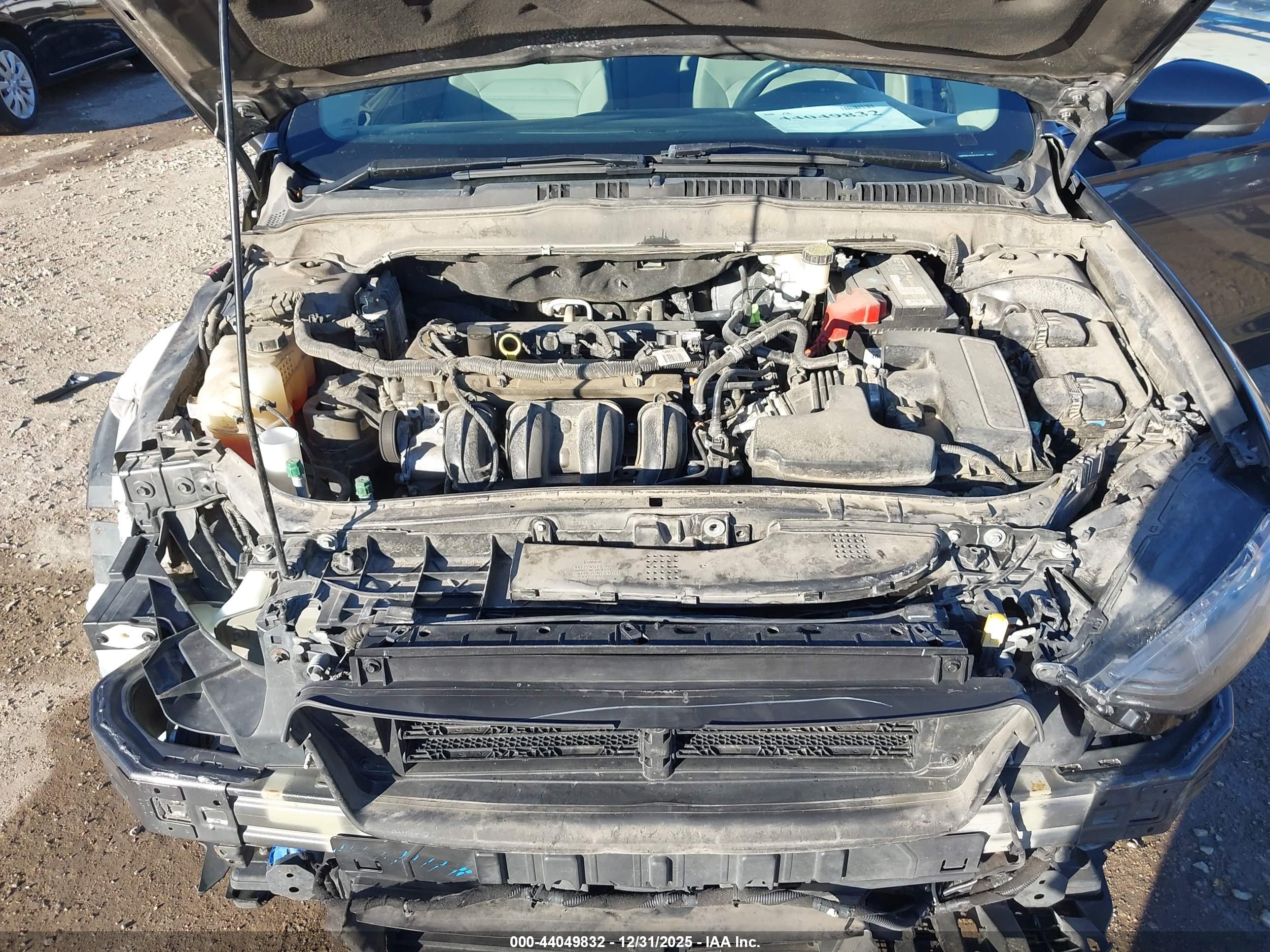 FORD FUSION image 10