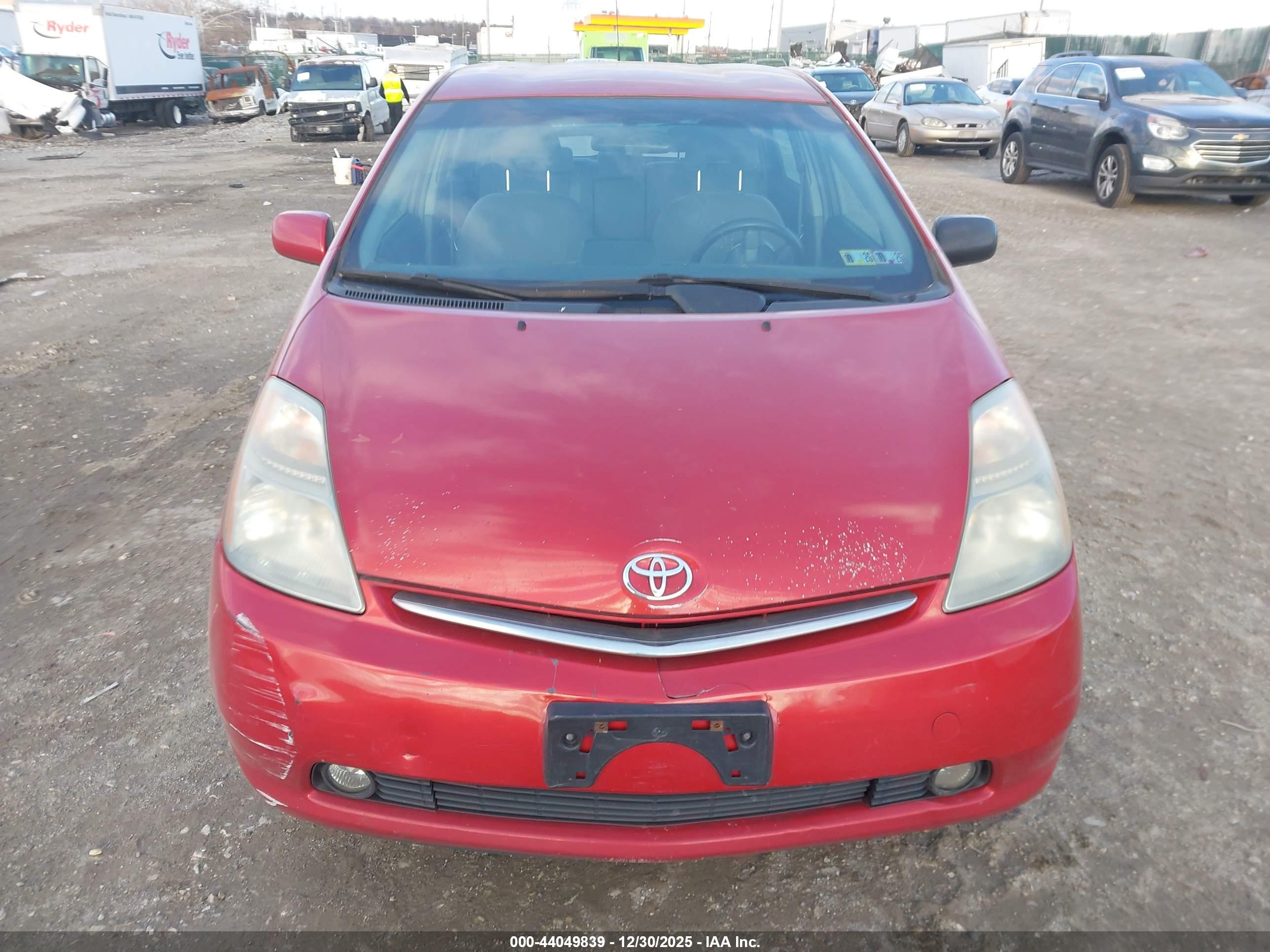 TOYOTA PRIUS image 6