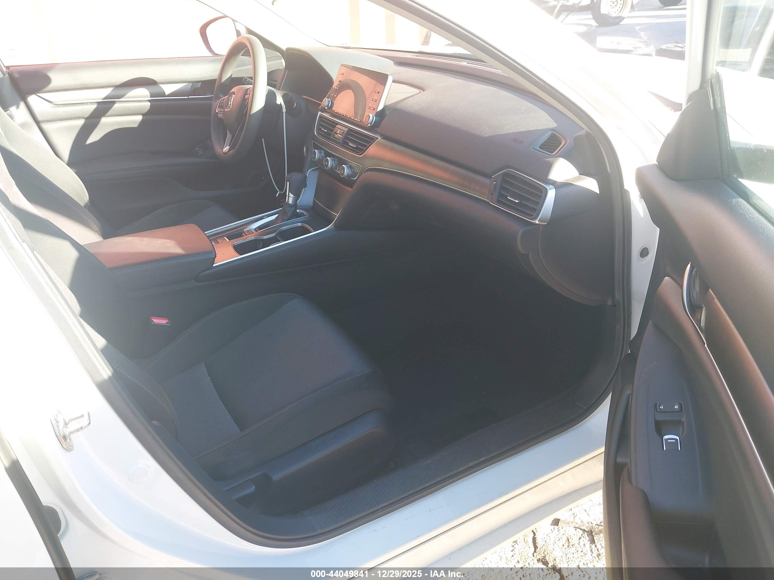 HONDA ACCORD image 5
