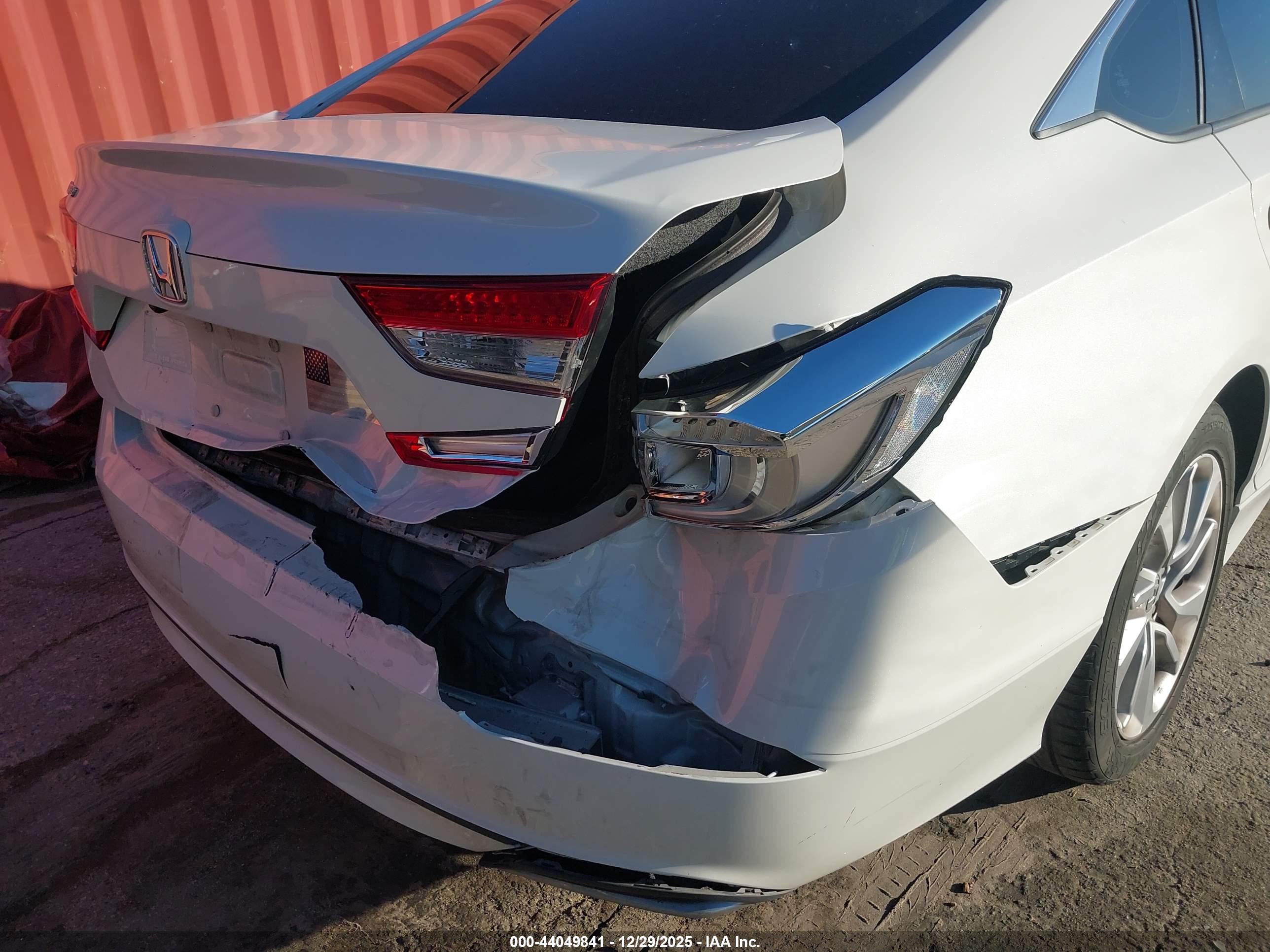 HONDA ACCORD image 6