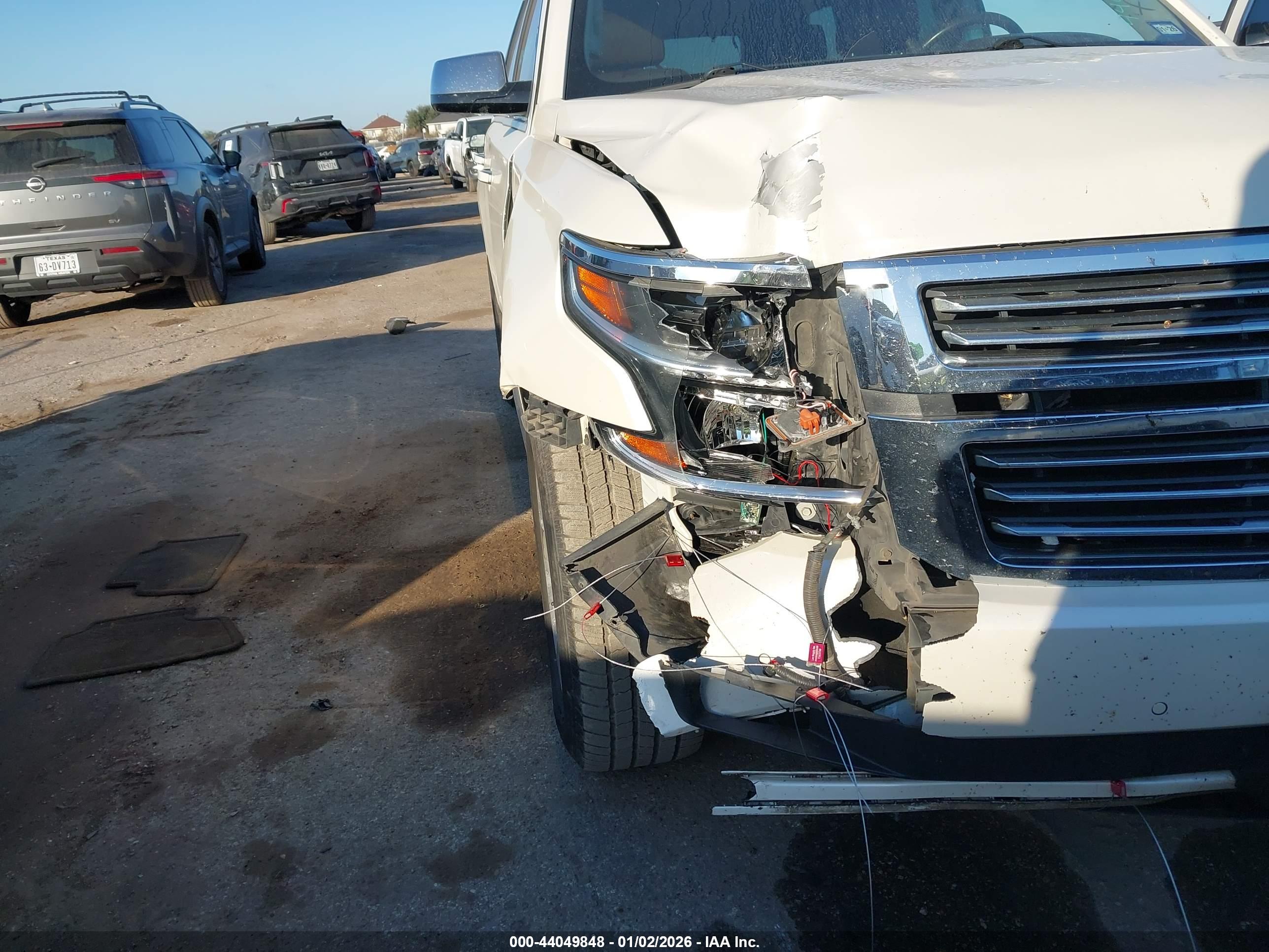 CHEVROLET TAHOE image 6