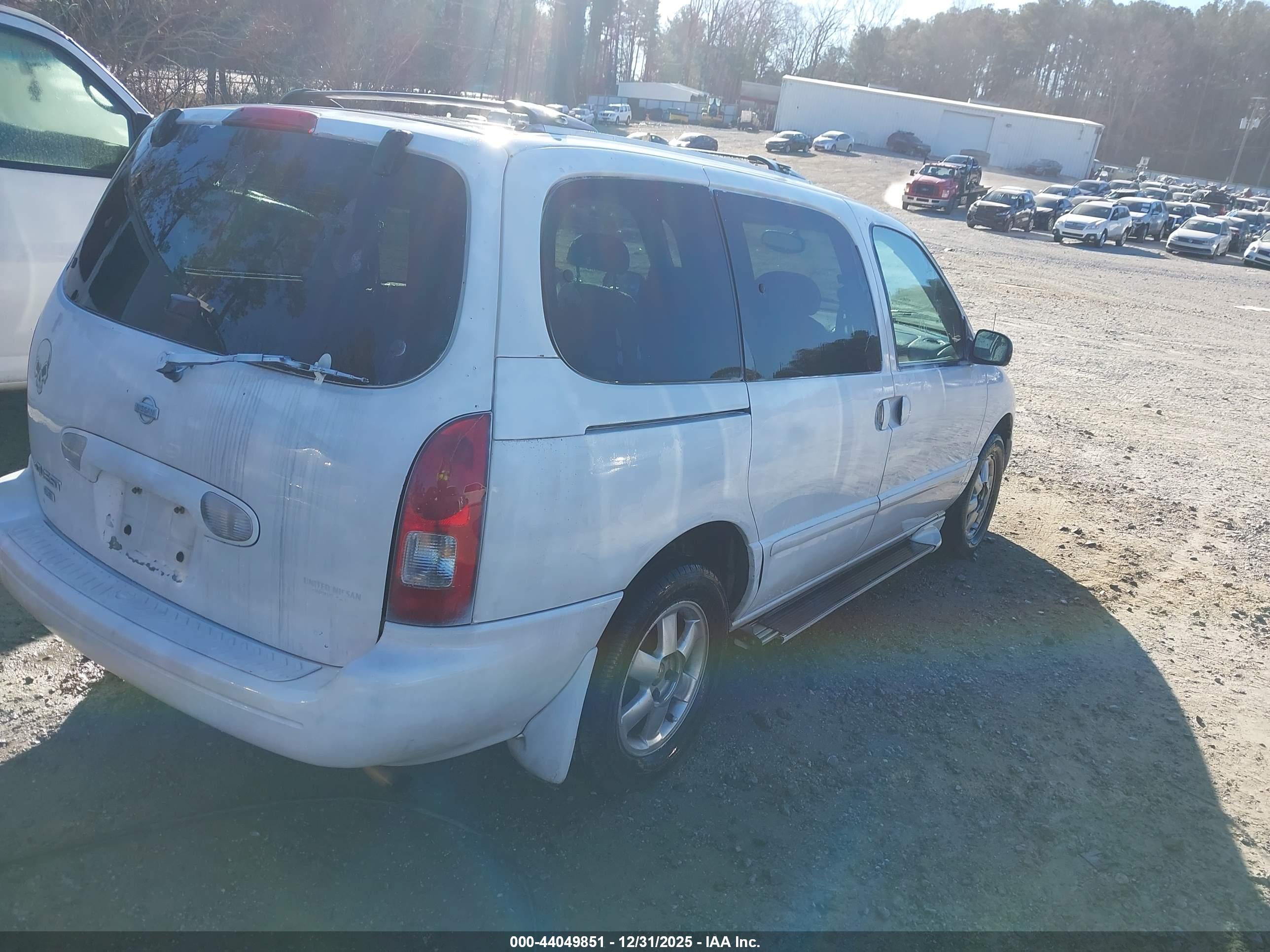 NISSAN QUEST image 4