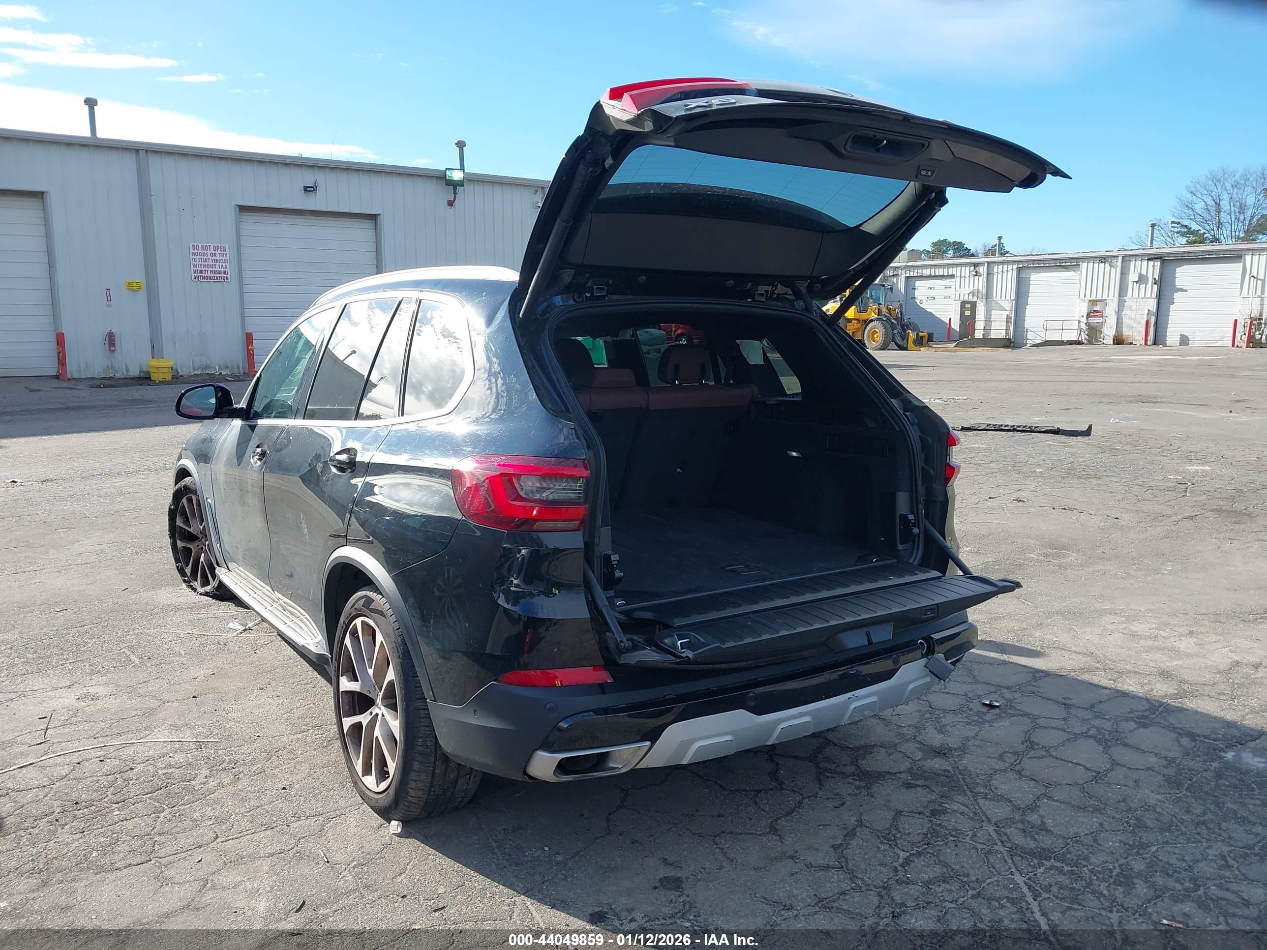 BMW X5 image 3