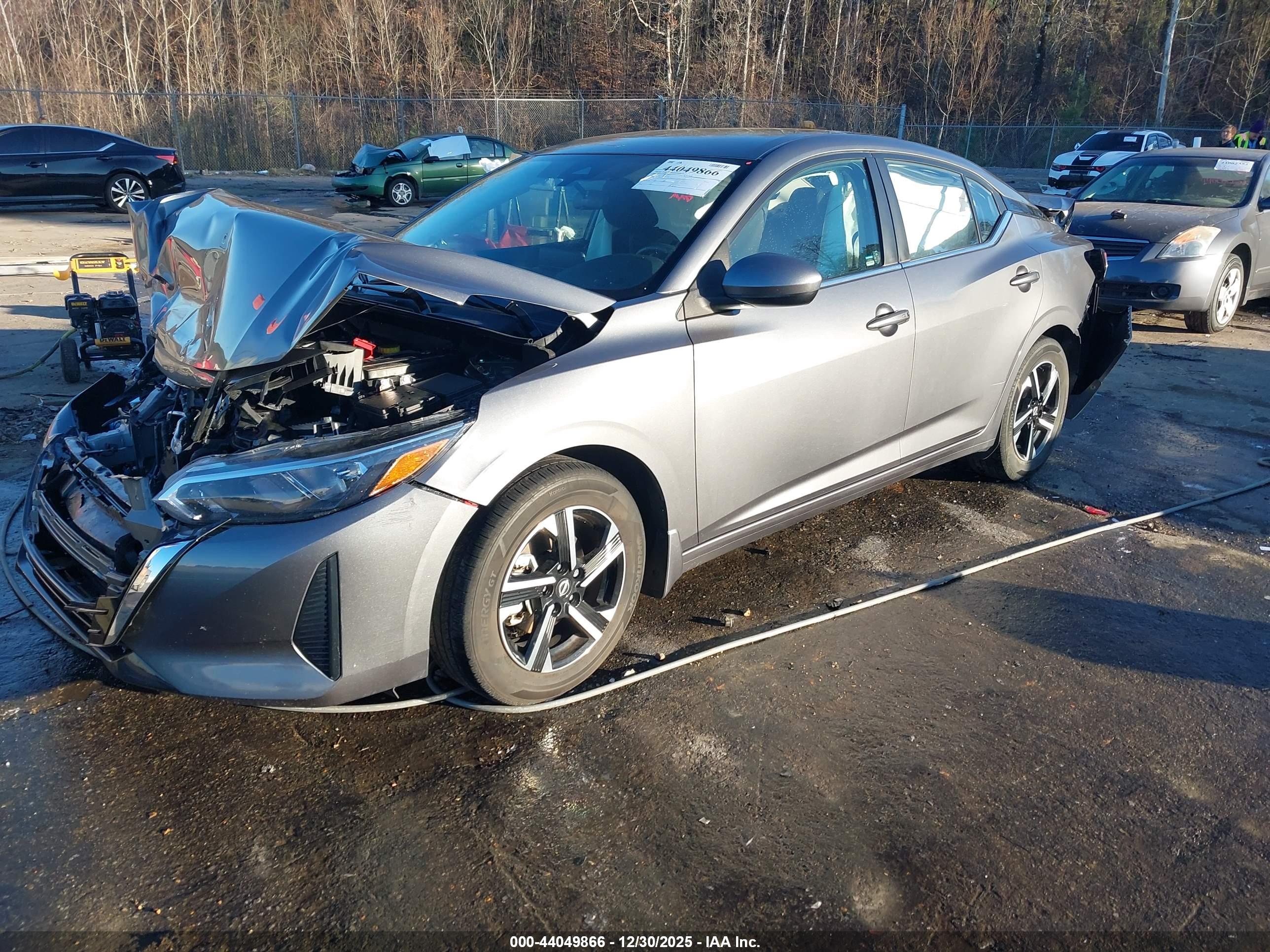 NISSAN SENTRA image 2
