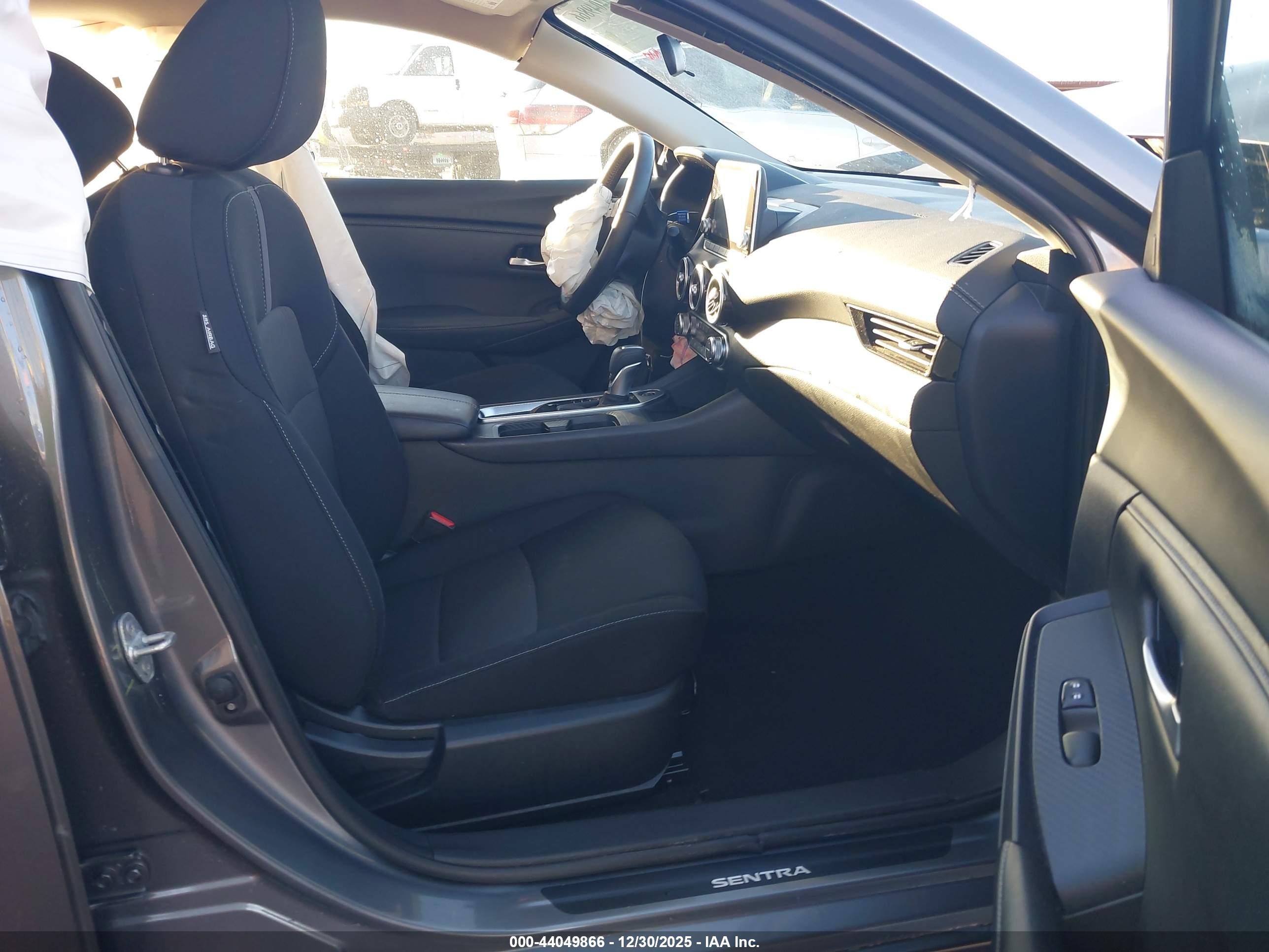 NISSAN SENTRA image 5