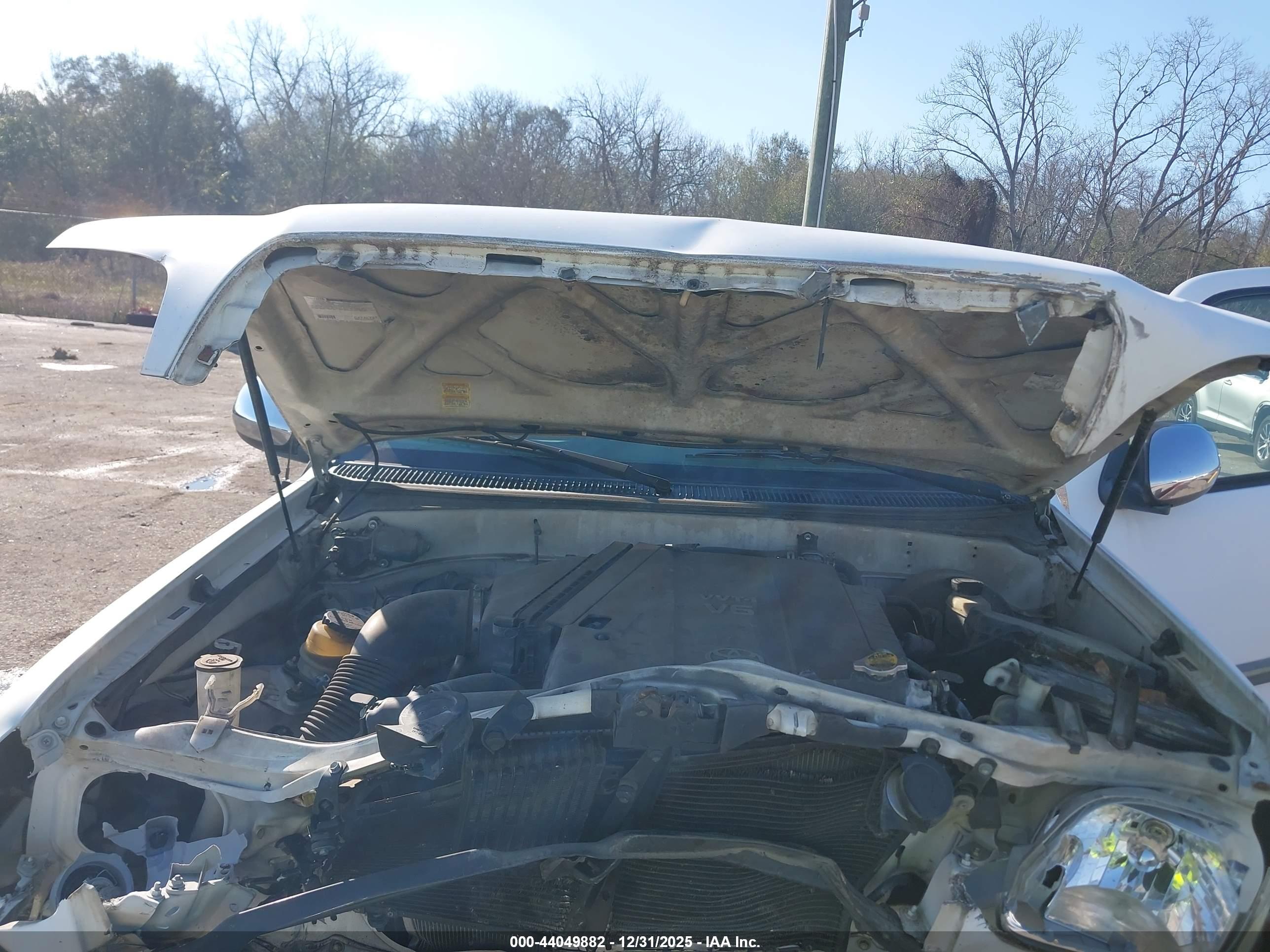 TOYOTA TUNDRA image 10