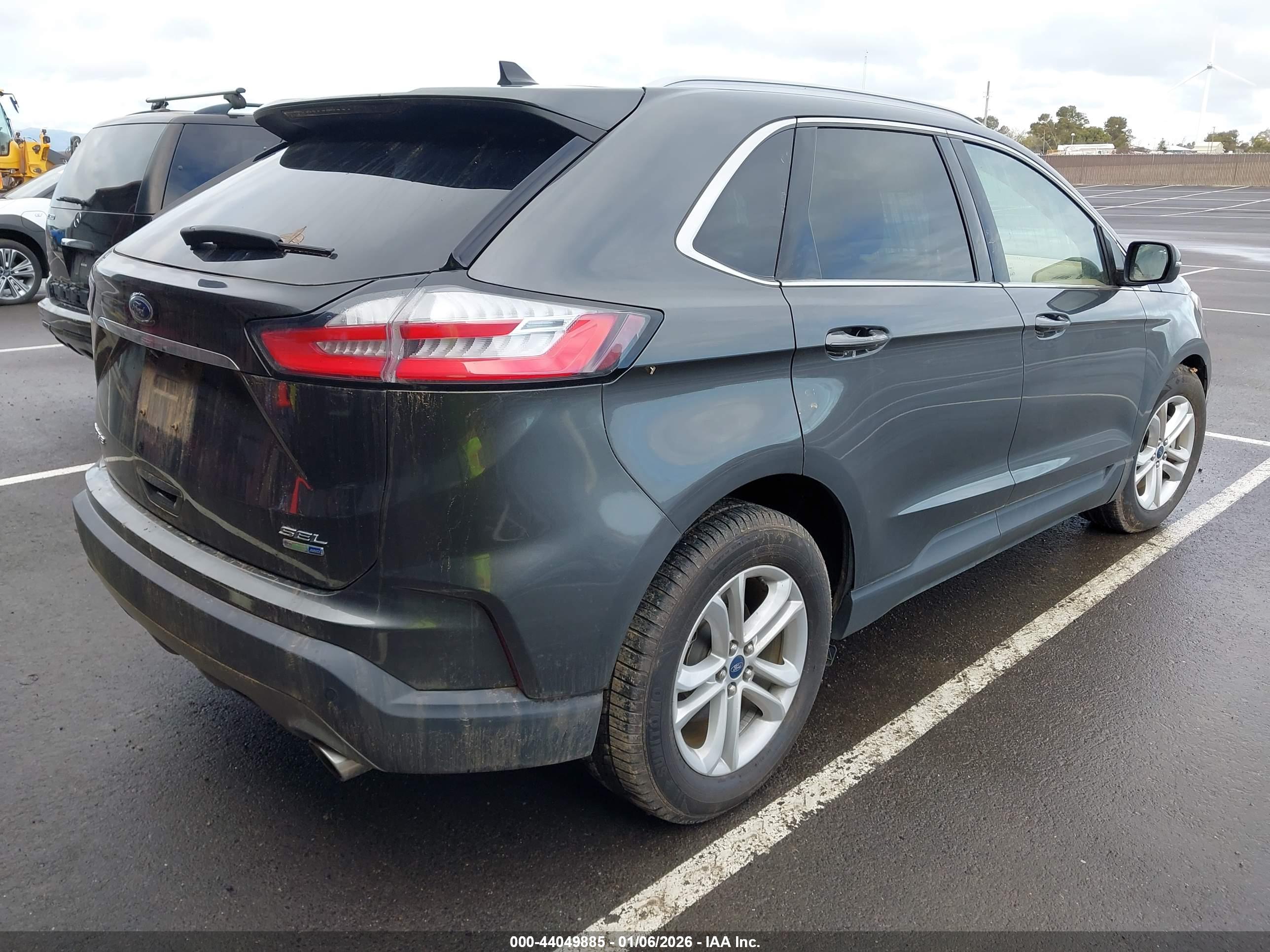 FORD EDGE image 4
