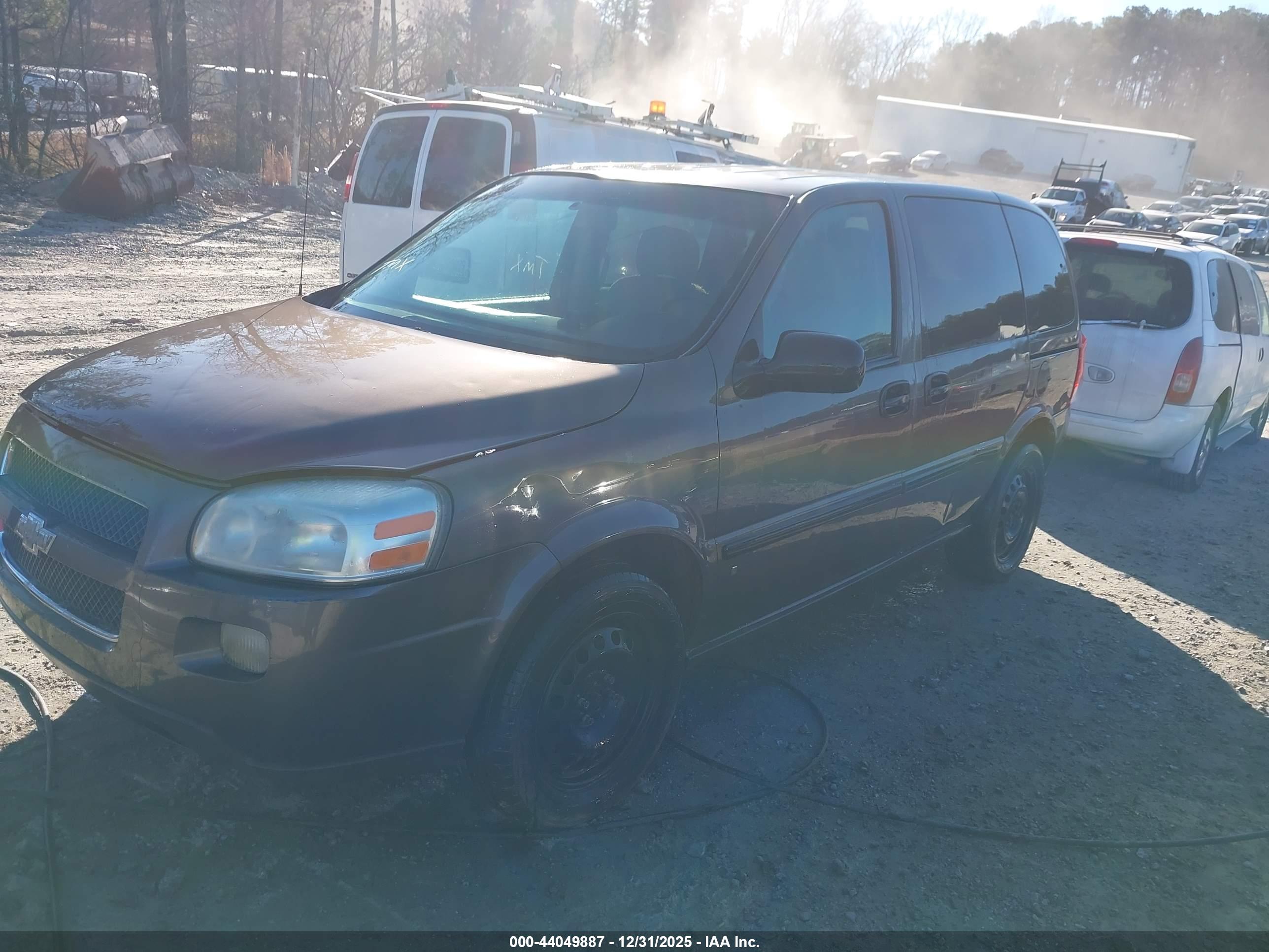 CHEVROLET UPLANDER image 2