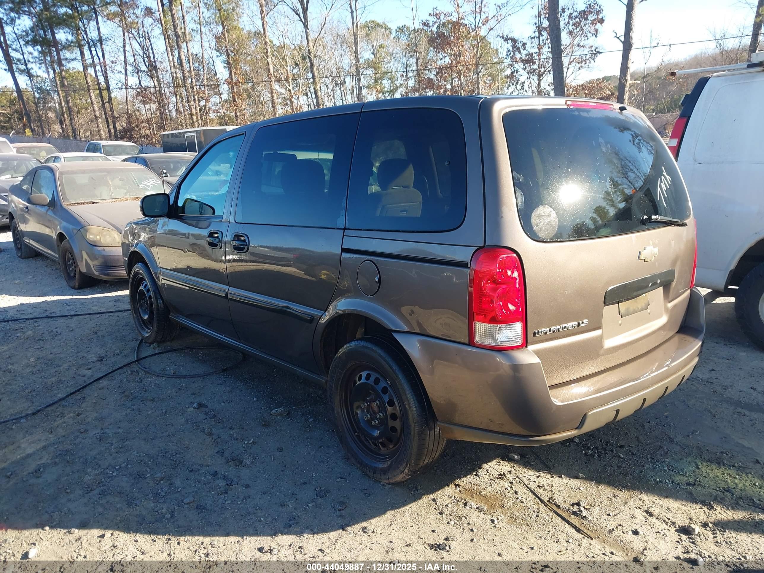 CHEVROLET UPLANDER image 3
