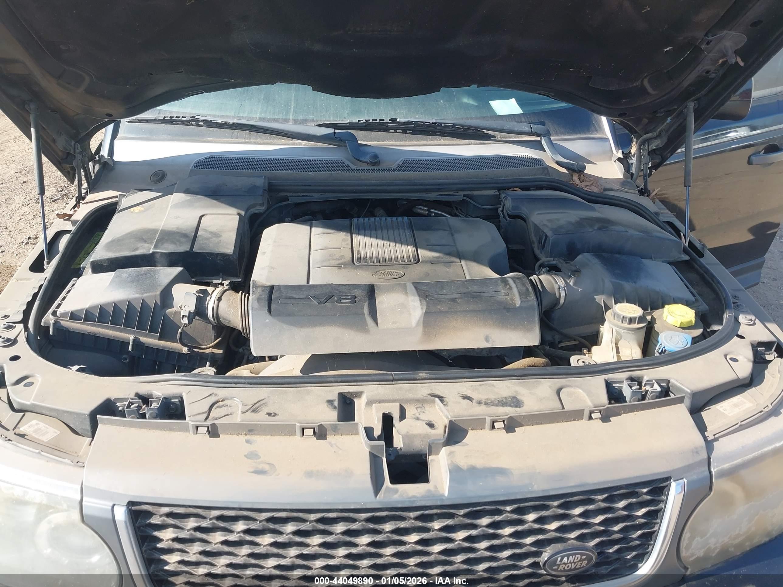 LAND ROVER image 10