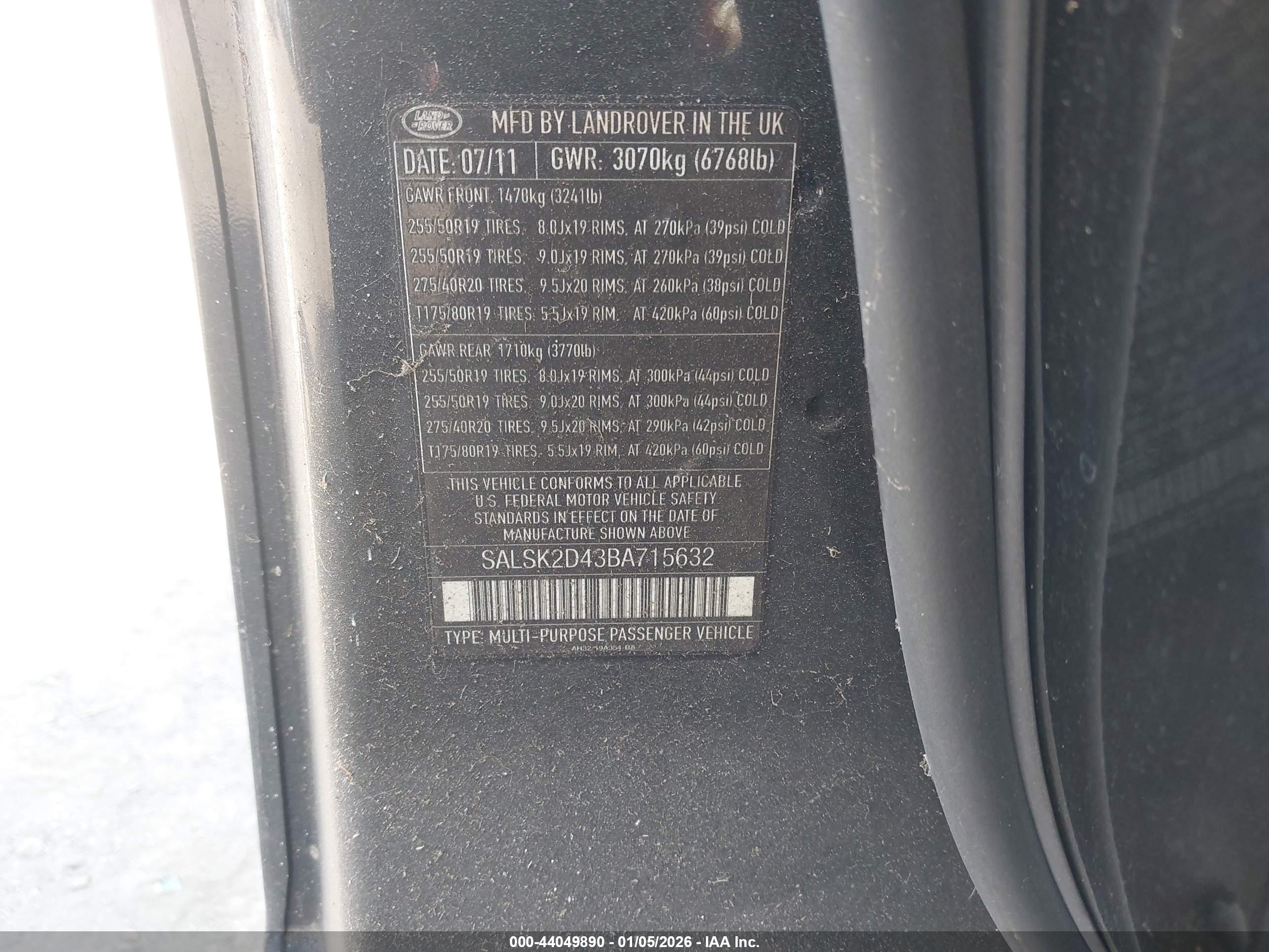 LAND ROVER image 9