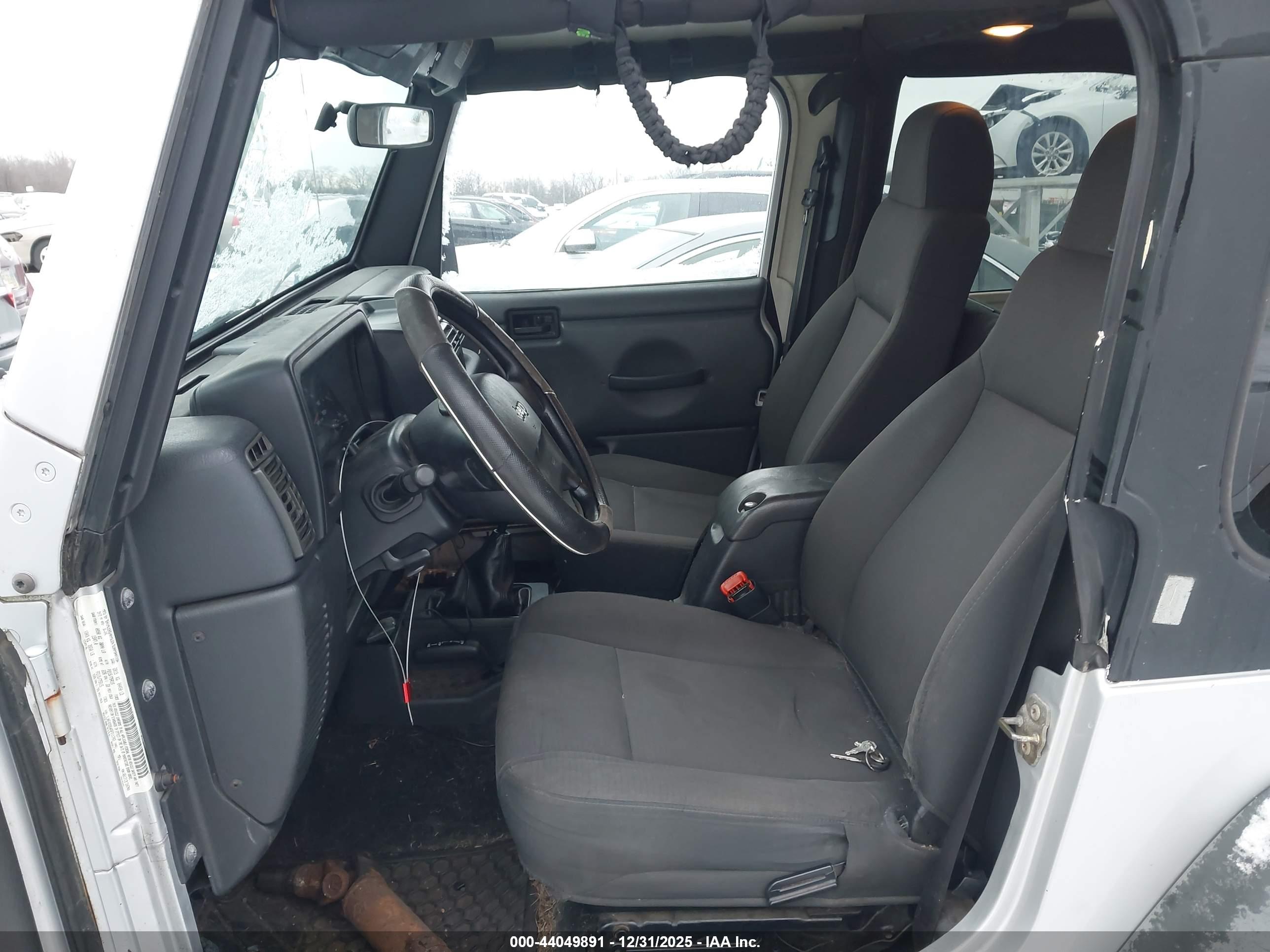 JEEP WRANGLER image 5