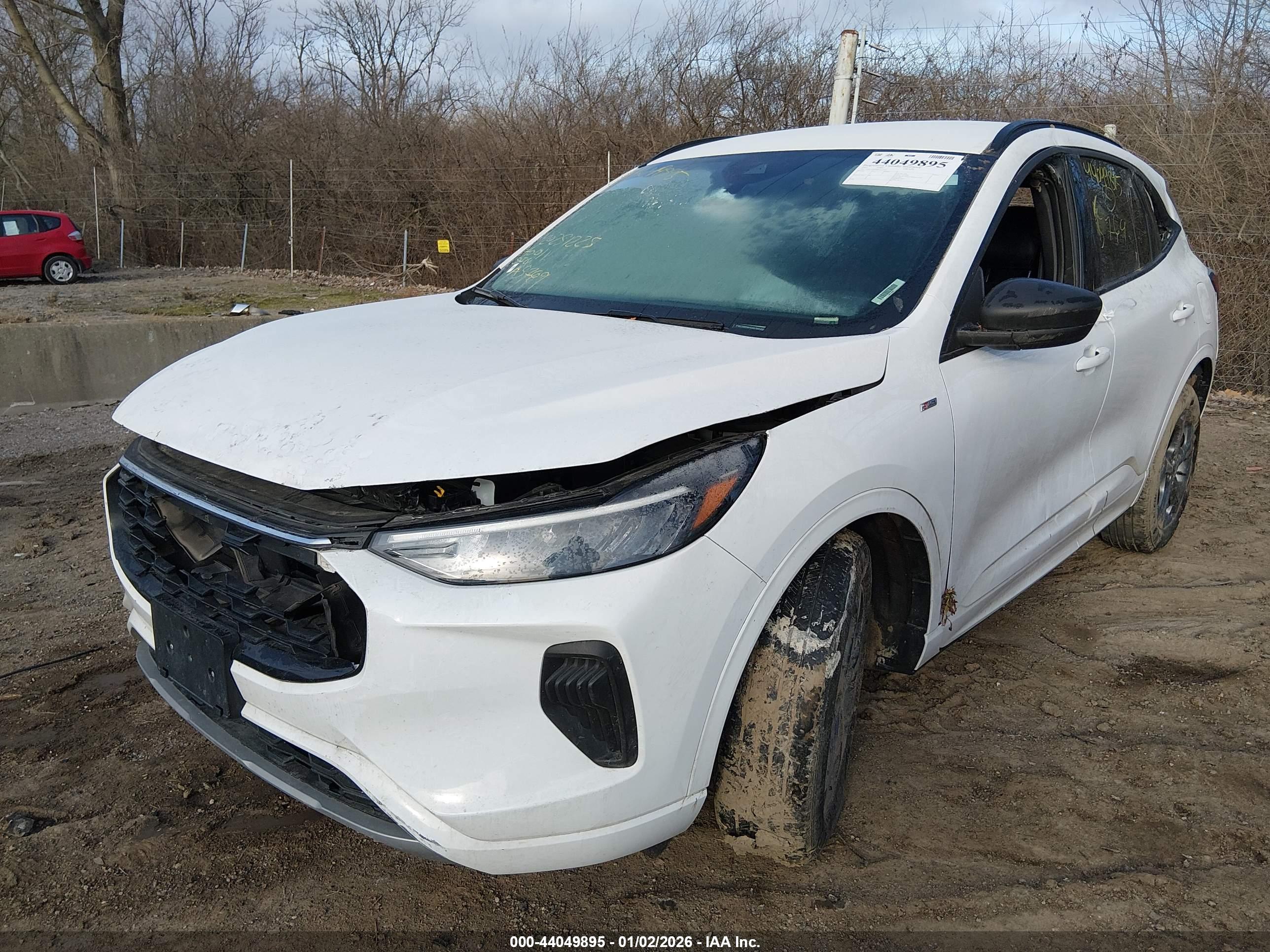 FORD ESCAPE image 2