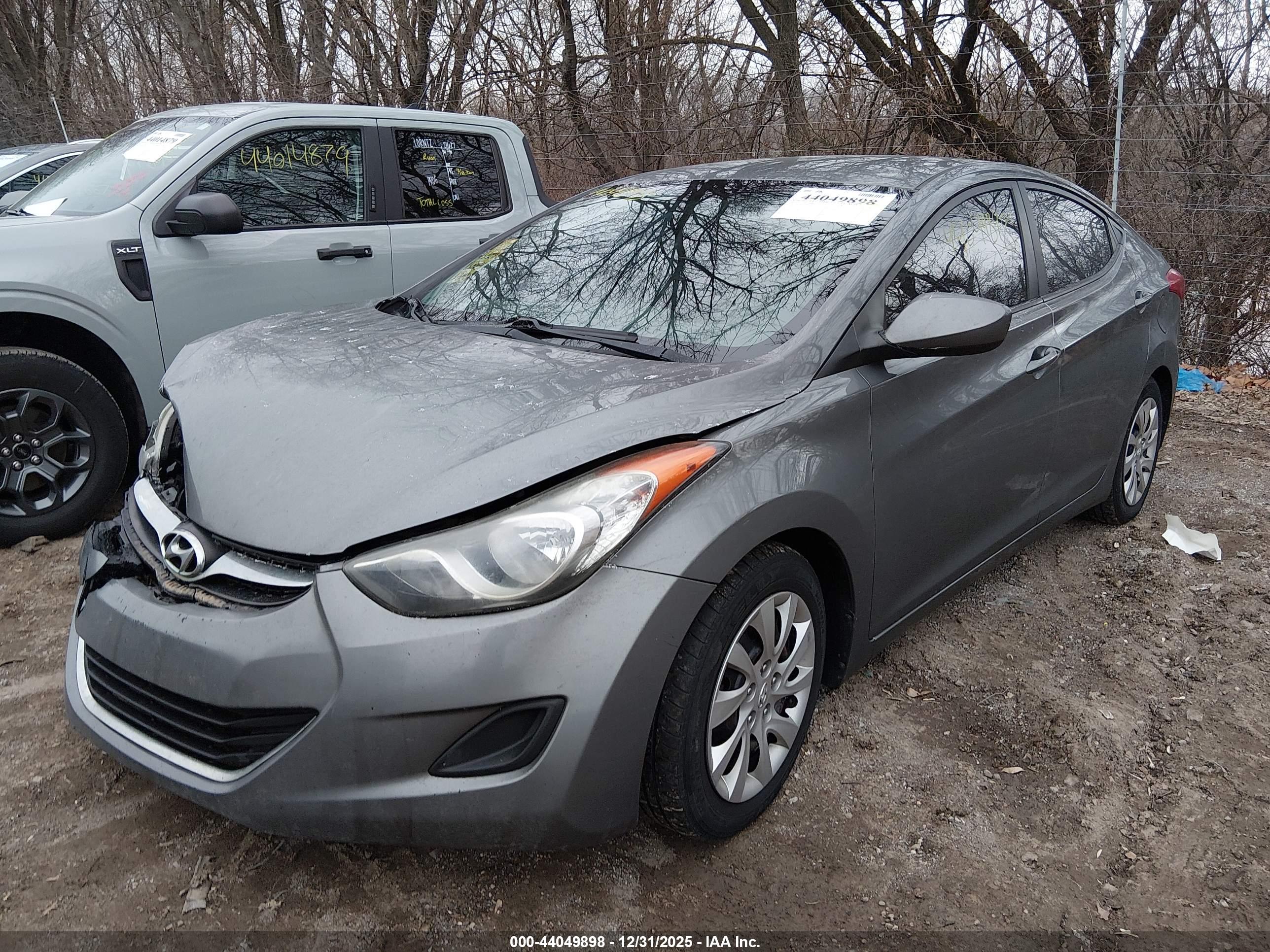 HYUNDAI ELANTRA image 2